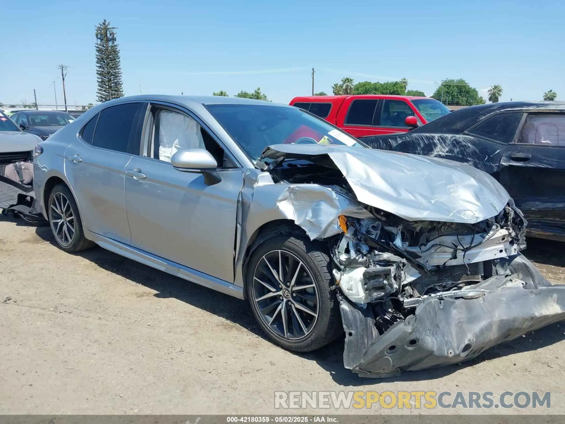 13 fotografías del automóvil dañado 4T1T11AK4MU532359 TOYOTA CAMRY 2021