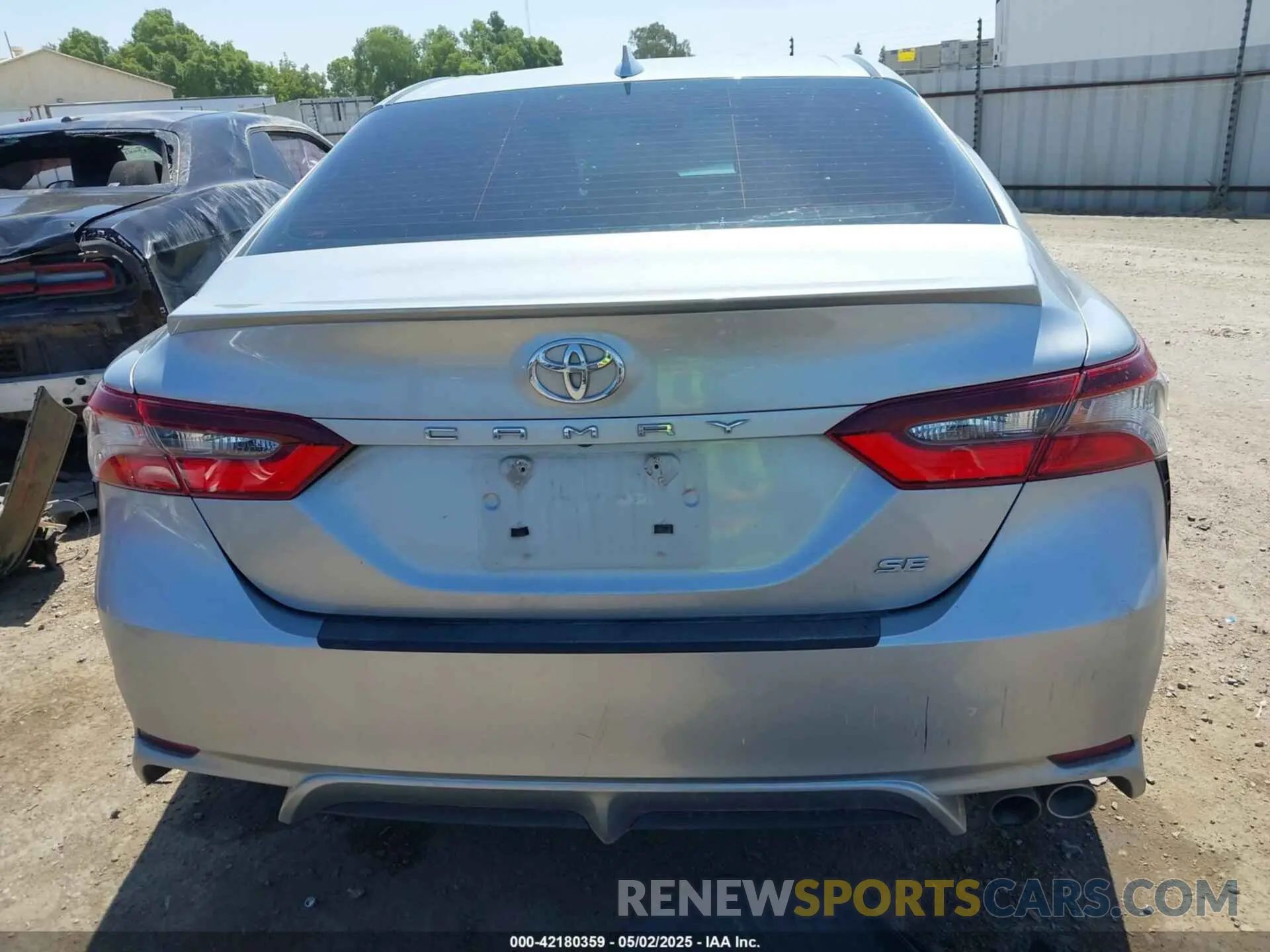 16 fotografías del automóvil dañado 4T1T11AK4MU532359 TOYOTA CAMRY 2021