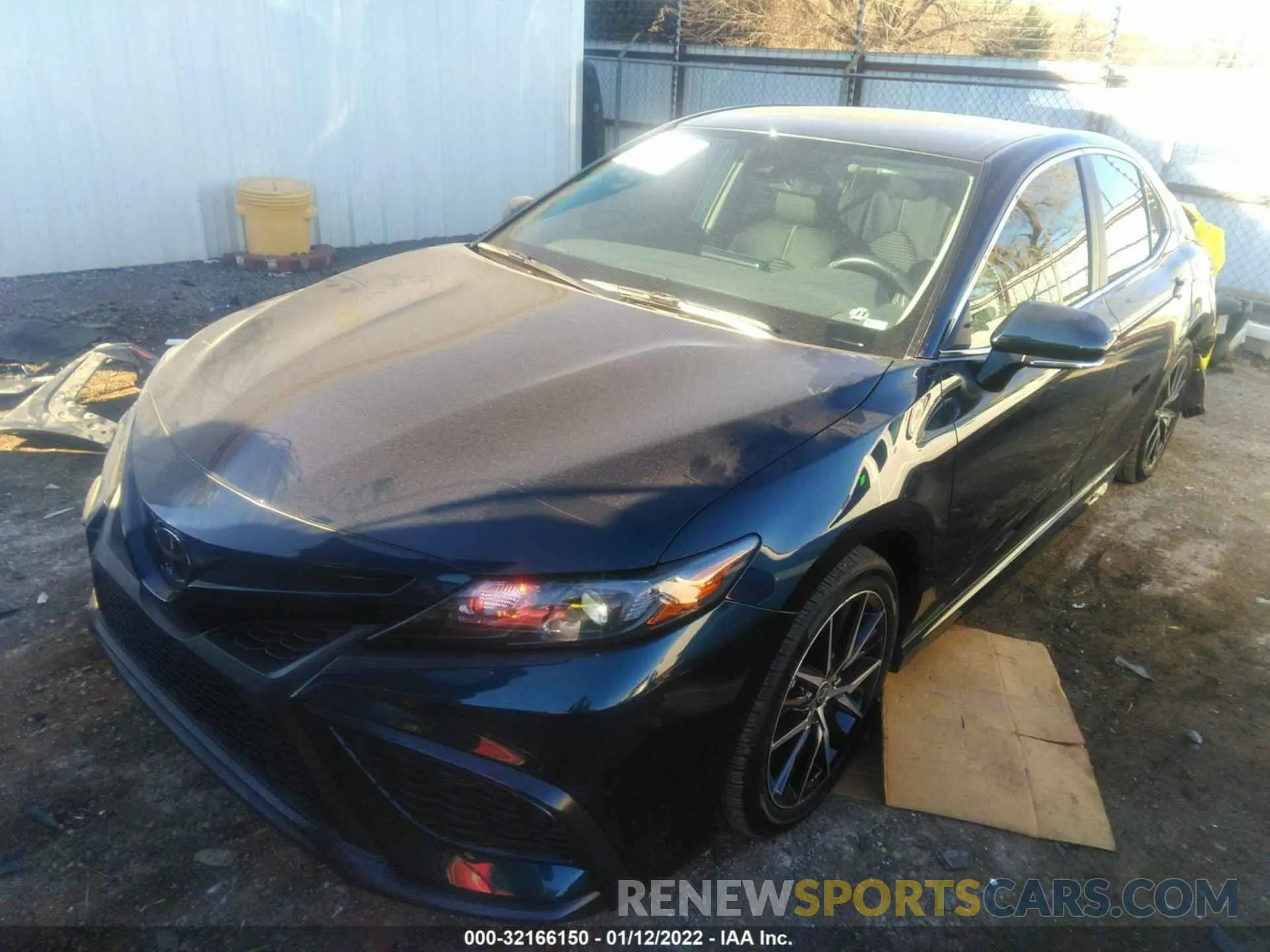 2 fotografías del automóvil dañado 4T1T11AK4MU546486 TOYOTA CAMRY 2021