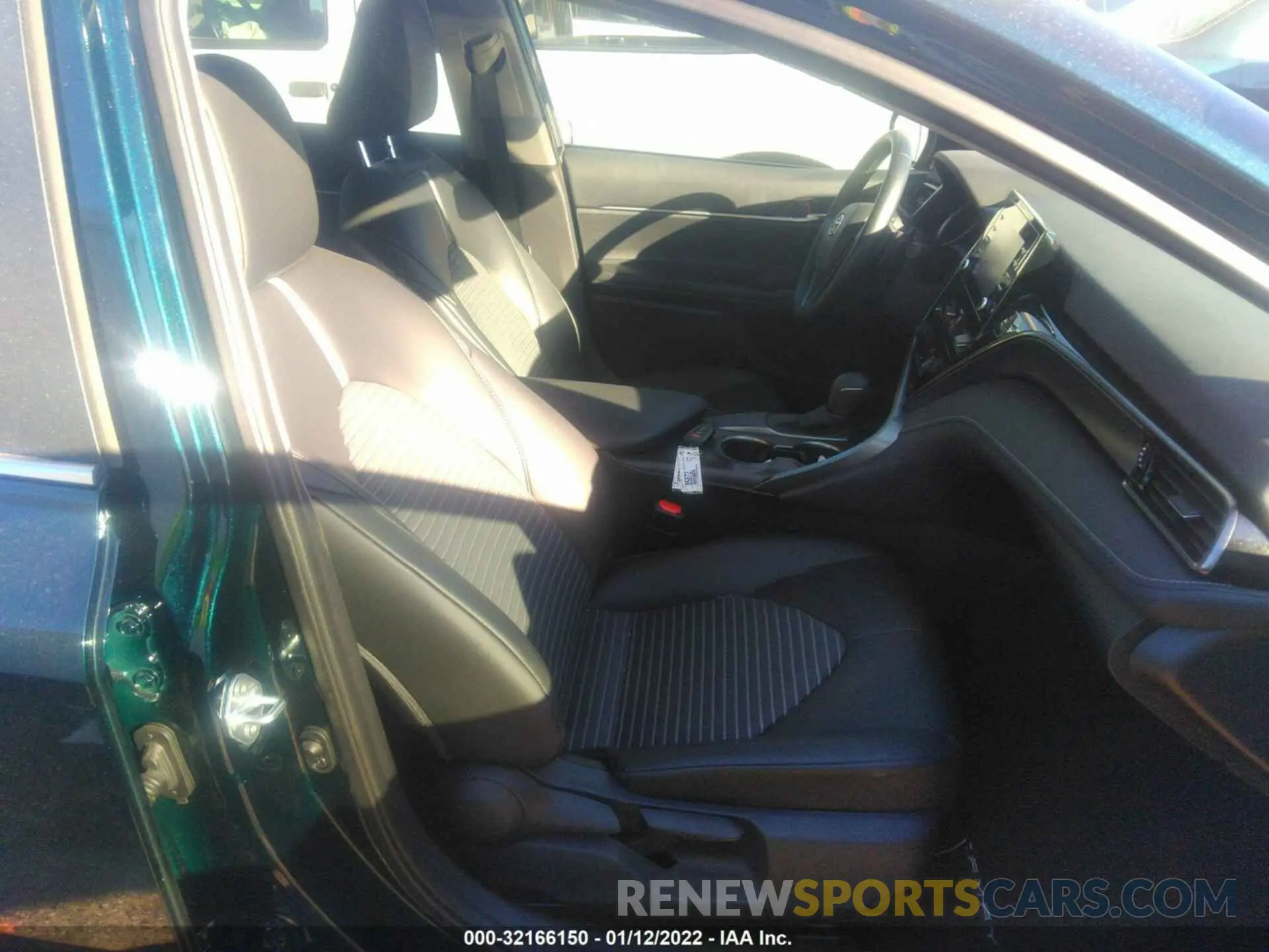 5 fotografías del automóvil dañado 4T1T11AK4MU546486 TOYOTA CAMRY 2021