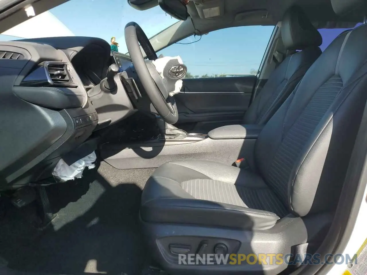7 fotografías del automóvil dañado 4T1T11AK4MU570626 TOYOTA CAMRY 2021