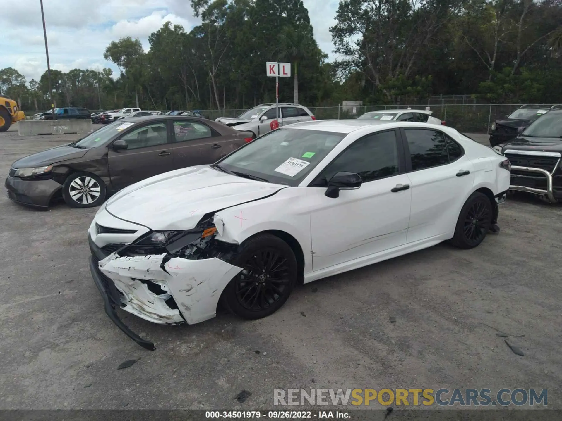 2 fotografías del automóvil dañado 4T1T11AK6MU428570 TOYOTA CAMRY 2021