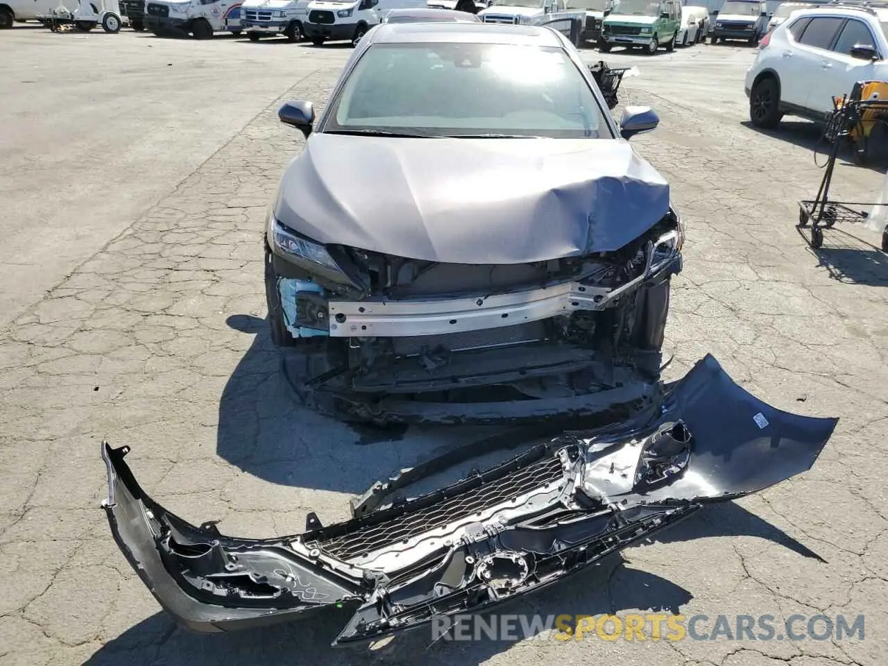 5 fotografías del automóvil dañado 4T1T11AK6MU498067 TOYOTA CAMRY 2021