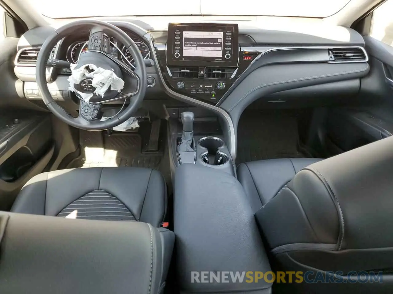 8 fotografías del automóvil dañado 4T1T11AK6MU498067 TOYOTA CAMRY 2021