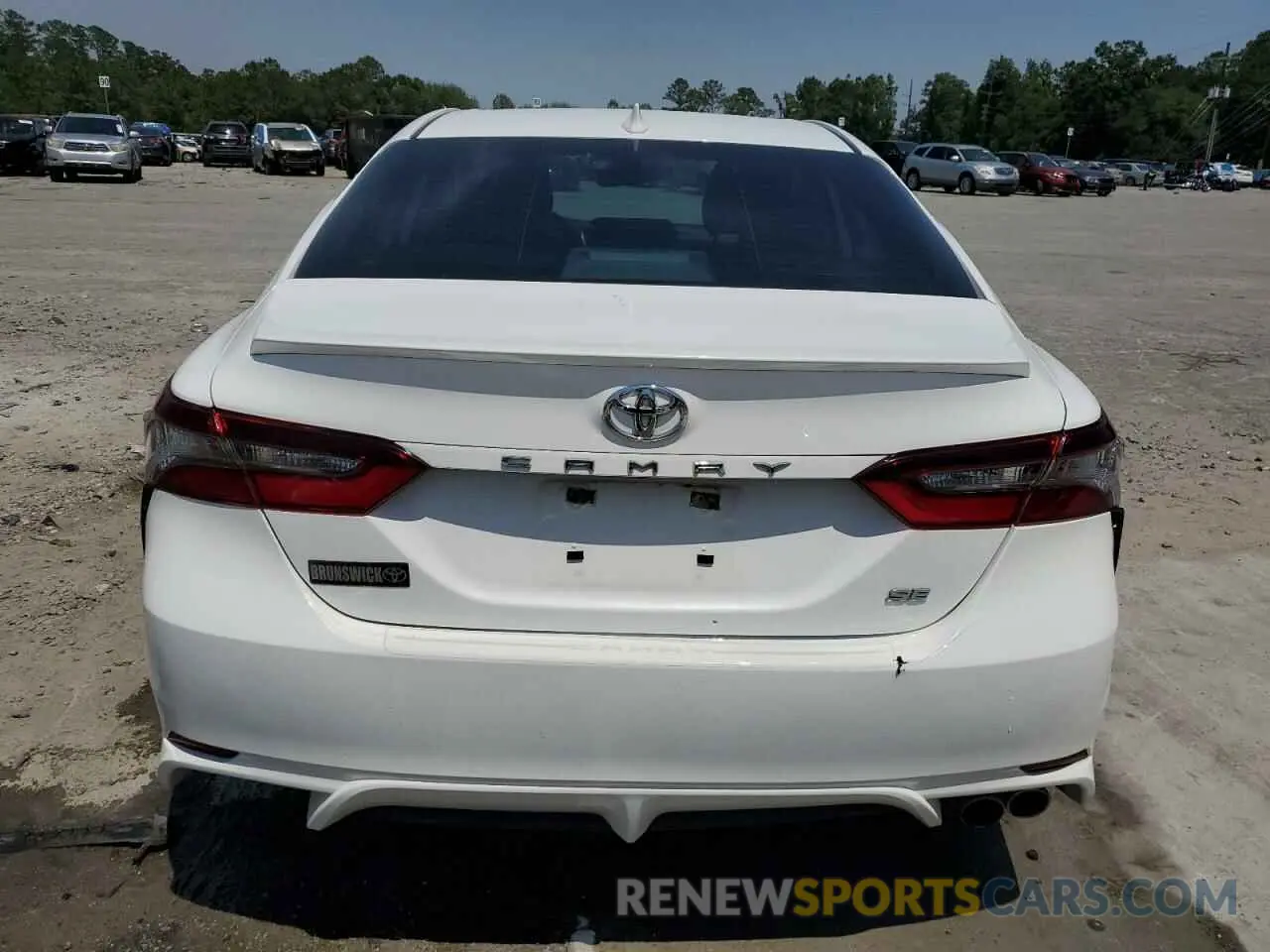 6 fotografías del automóvil dañado 4T1T11AK6MU600046 TOYOTA CAMRY 2021