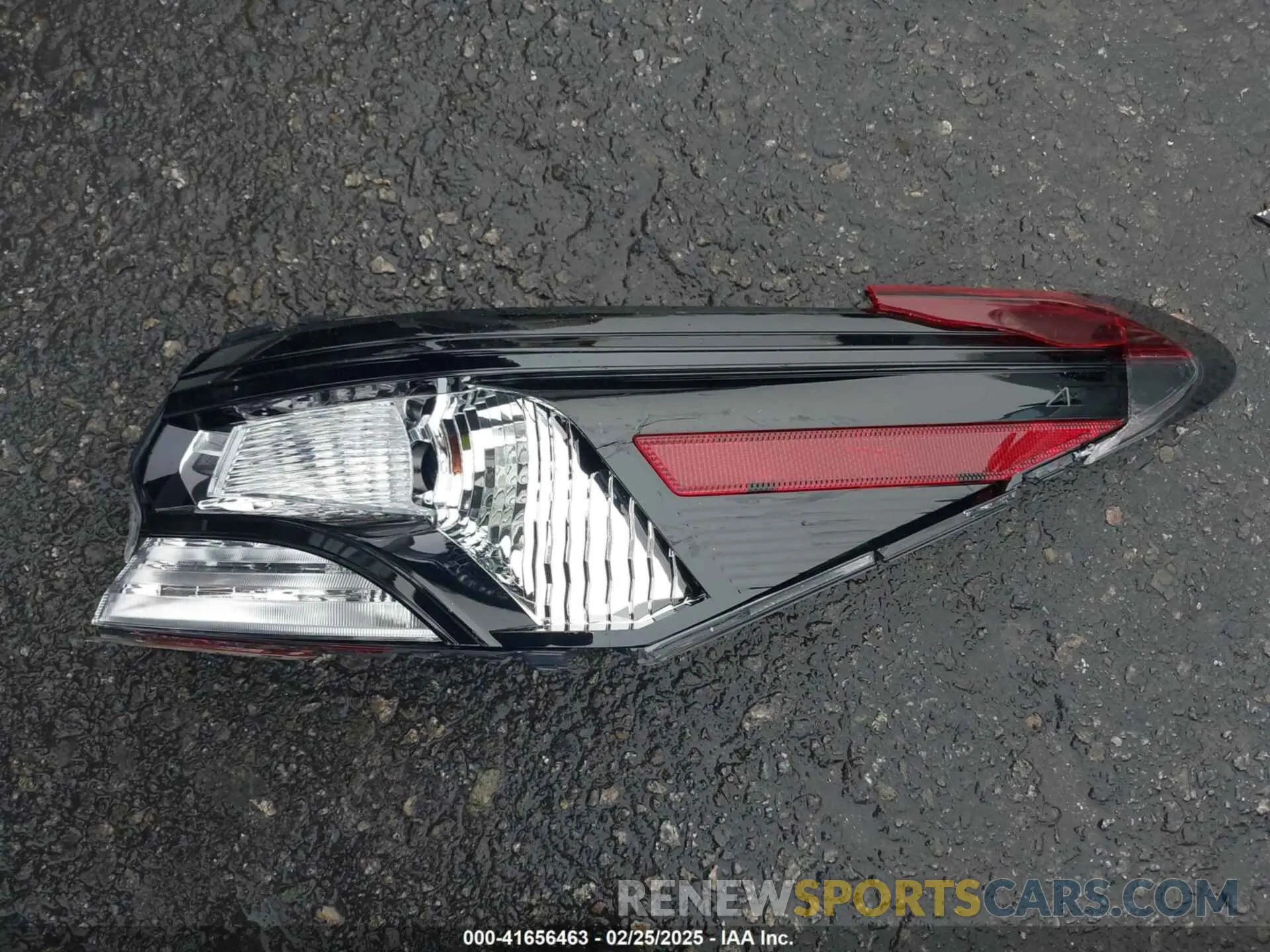 12 fotografías del automóvil dañado 4T1T11AK8MU443281 TOYOTA CAMRY 2021
