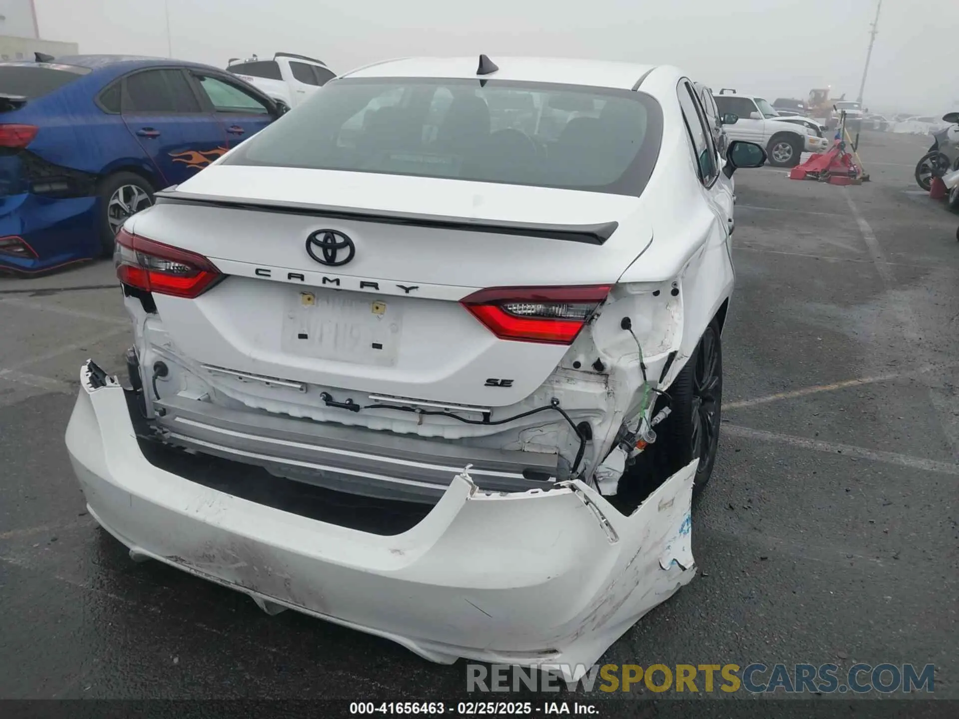 17 fotografías del automóvil dañado 4T1T11AK8MU443281 TOYOTA CAMRY 2021