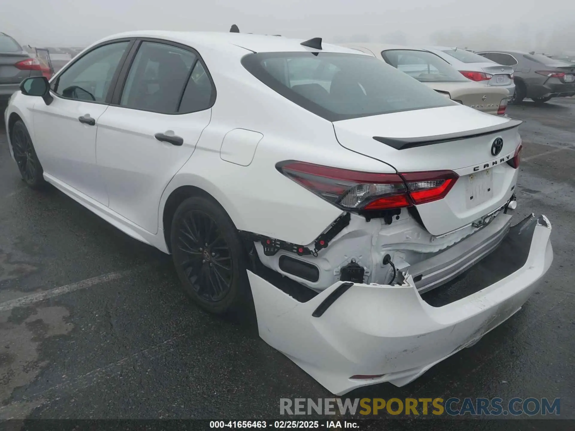 3 fotografías del automóvil dañado 4T1T11AK8MU443281 TOYOTA CAMRY 2021