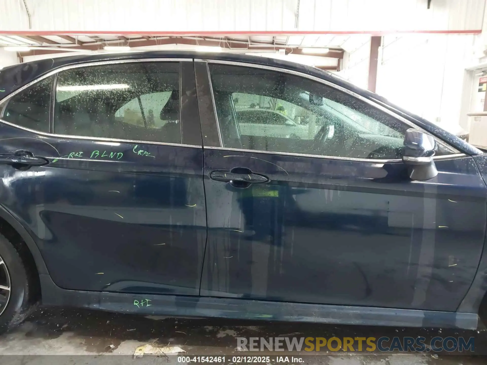 13 fotografías del automóvil dañado 4T1T11AK8MU480461 TOYOTA CAMRY 2021