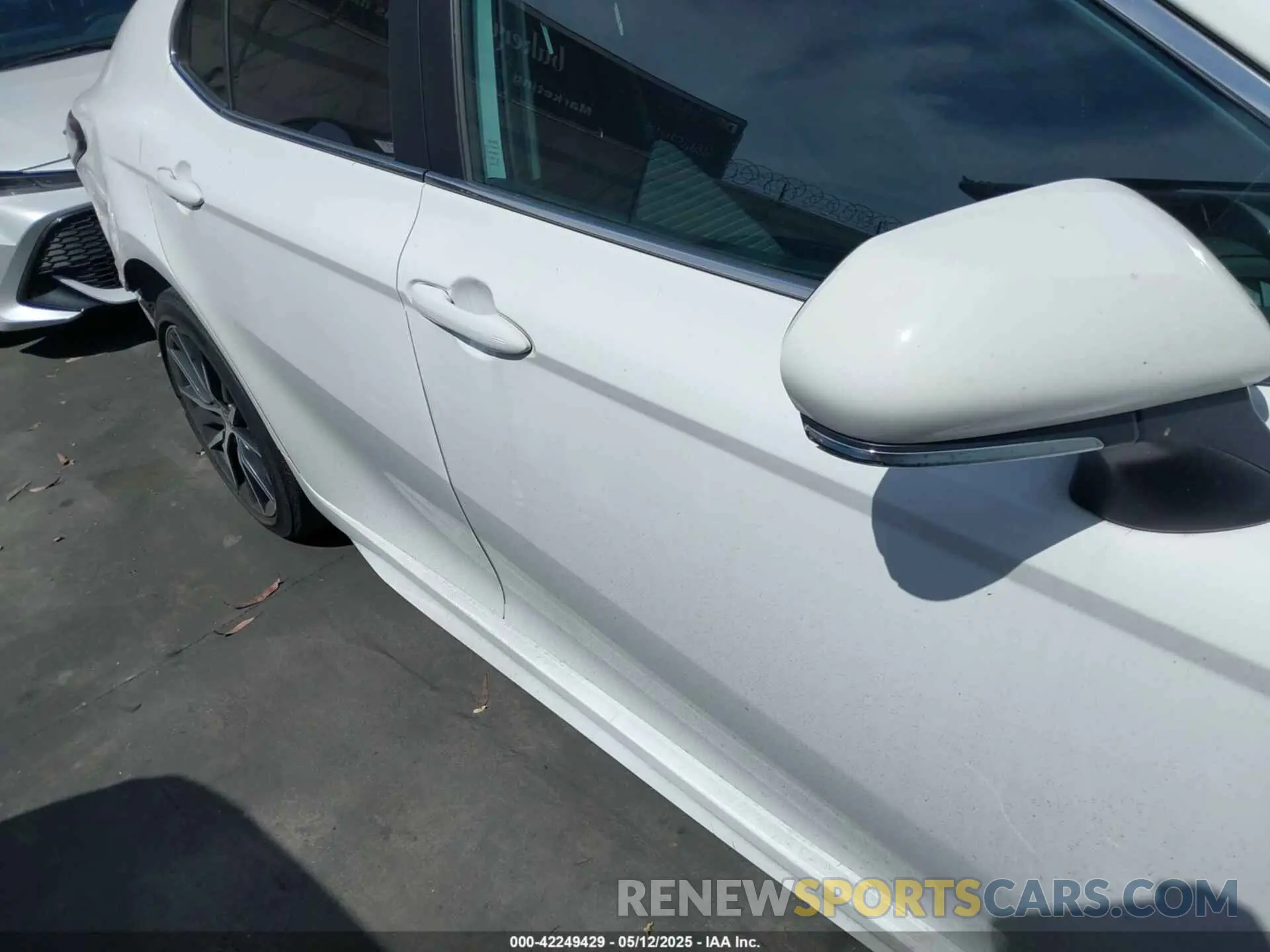 13 fotografías del automóvil dañado 4T1T11AK8MU525883 TOYOTA CAMRY 2021