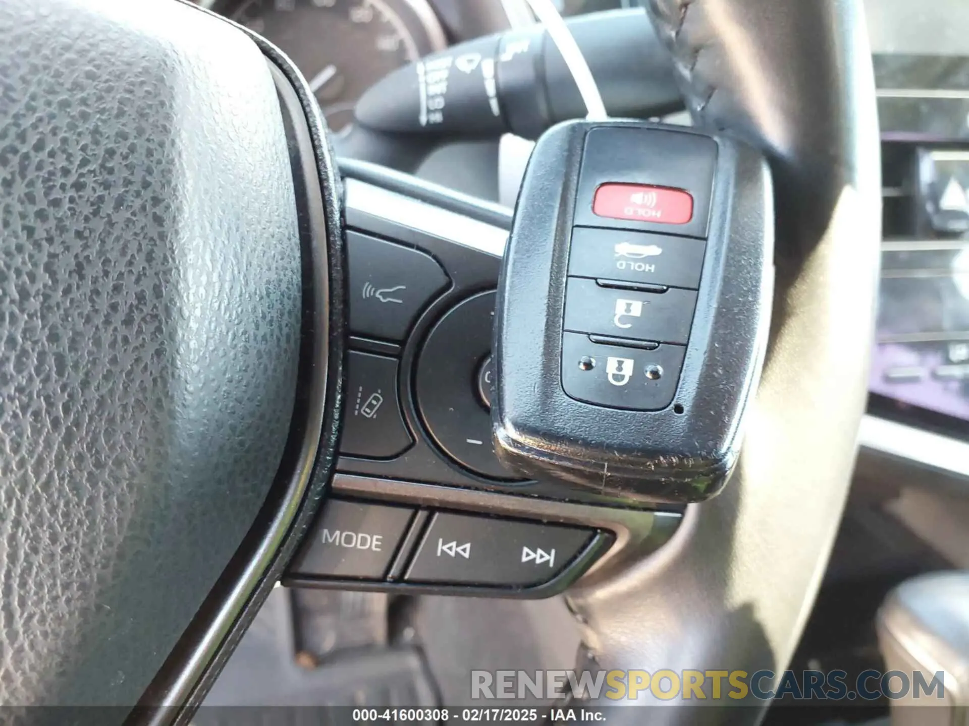 11 fotografías del automóvil dañado 4T1T11AK8MU565395 TOYOTA CAMRY 2021