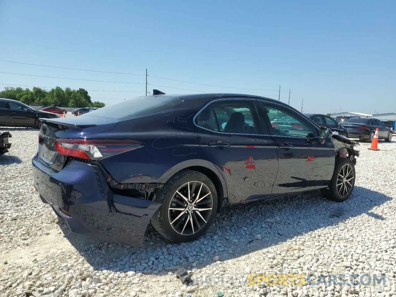 3 fotografías del automóvil dañado 4T1T11AK8MU575540 TOYOTA CAMRY 2021