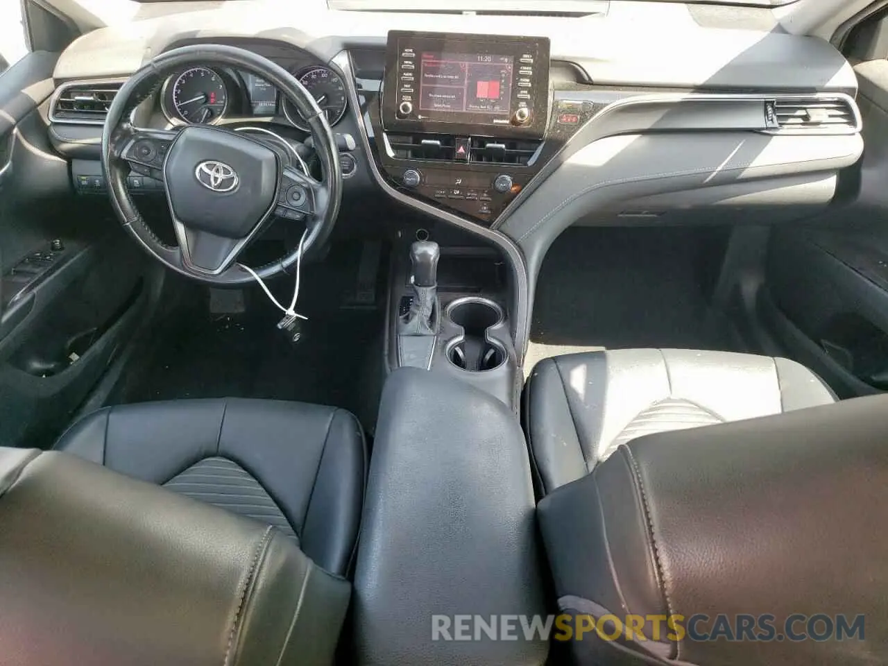 8 fotografías del automóvil dañado 4T1T11AK8MU592919 TOYOTA CAMRY 2021