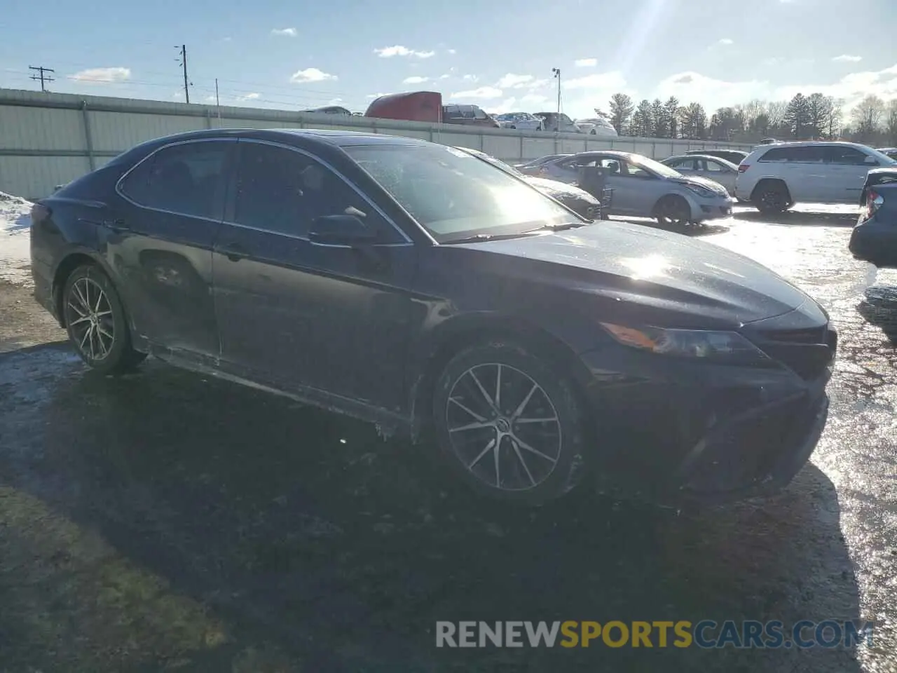 4 fotografías del automóvil dañado 4T1T11AK9MU566877 TOYOTA CAMRY 2021