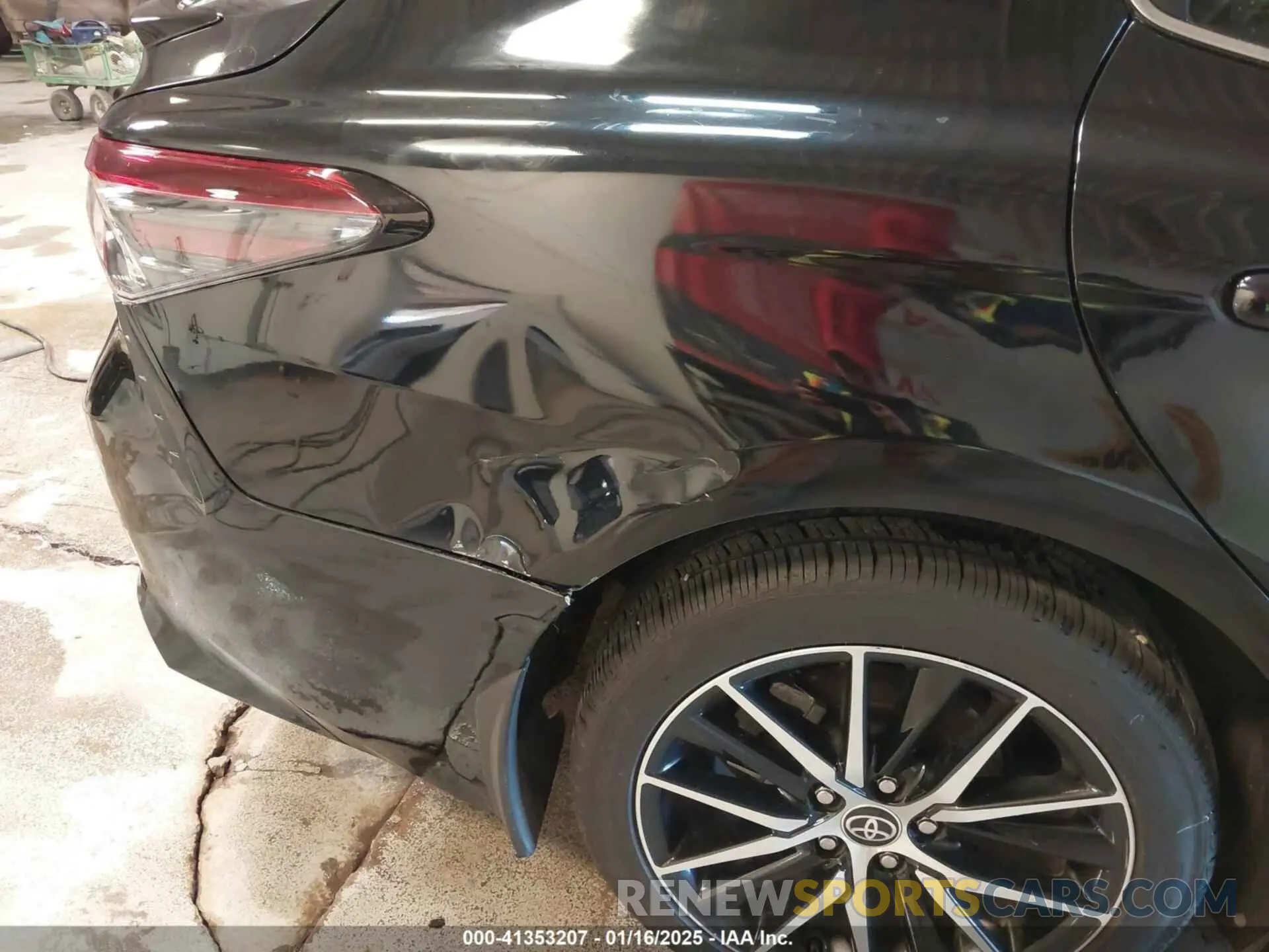 17 fotografías del automóvil dañado 4T1T11AK9MU613194 TOYOTA CAMRY 2021