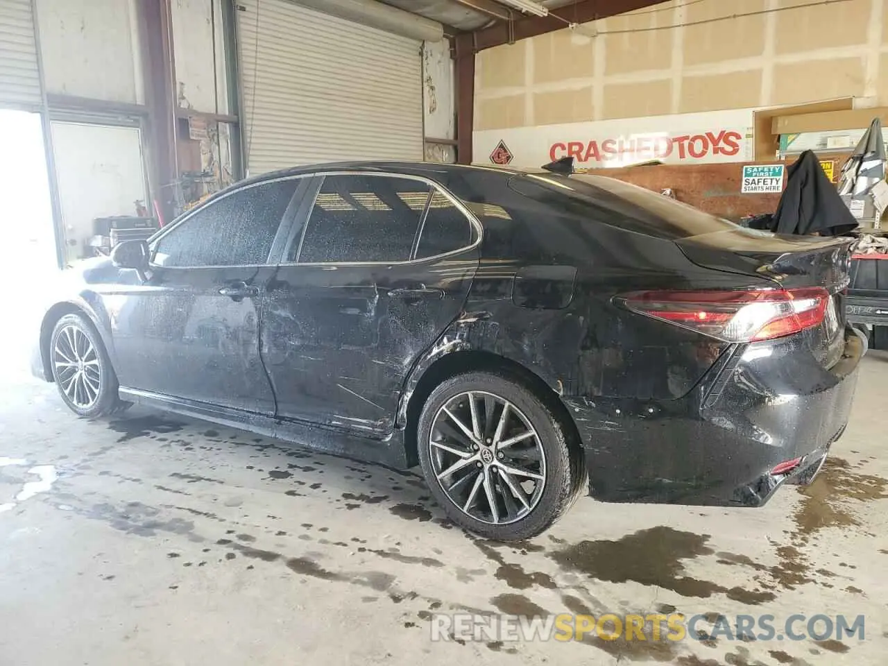 2 fotografías del automóvil dañado 4T1T11AKXMU443394 TOYOTA CAMRY 2021