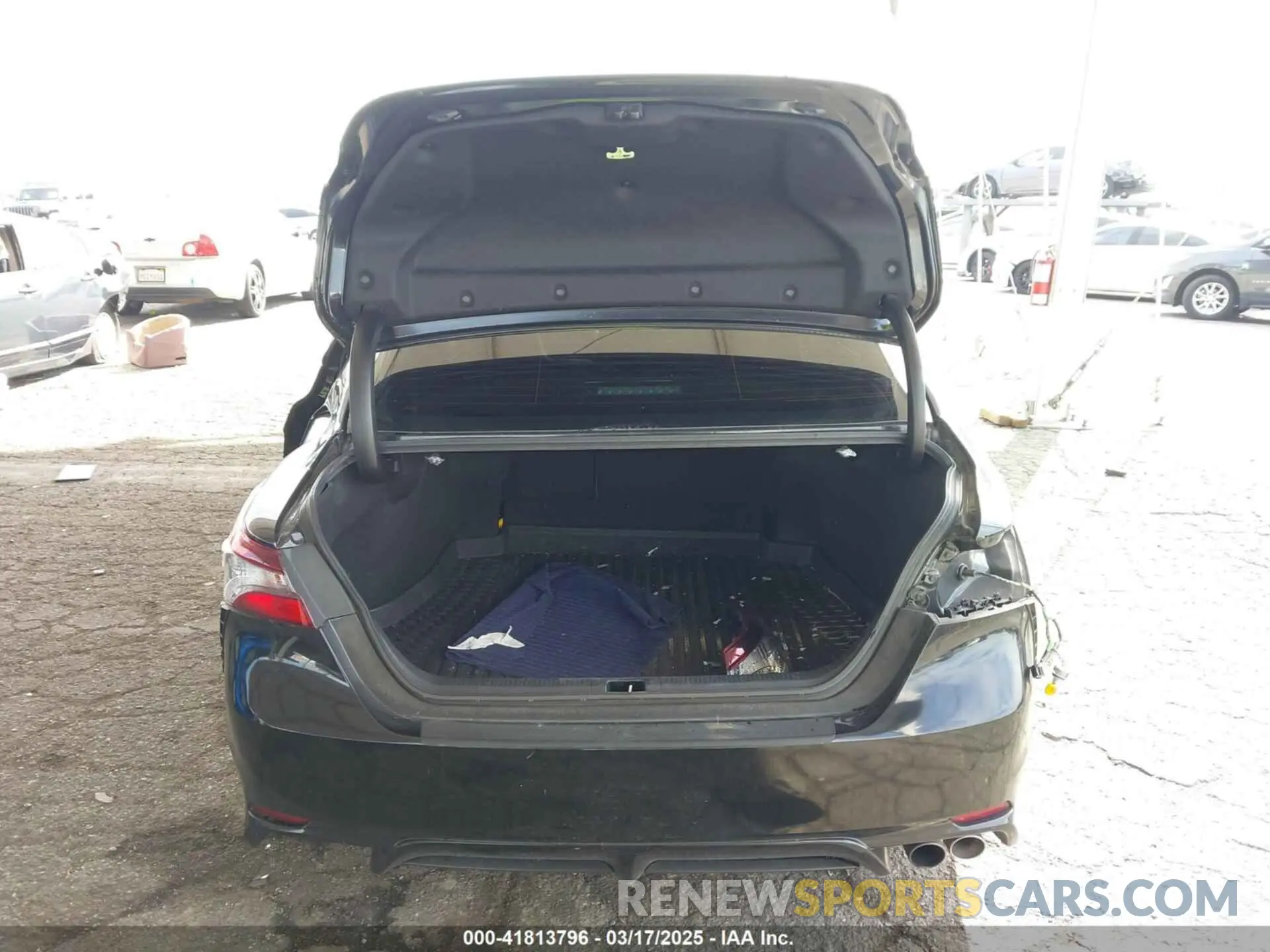 17 fotografías del automóvil dañado 4T1T11AKXMU552275 TOYOTA CAMRY 2021