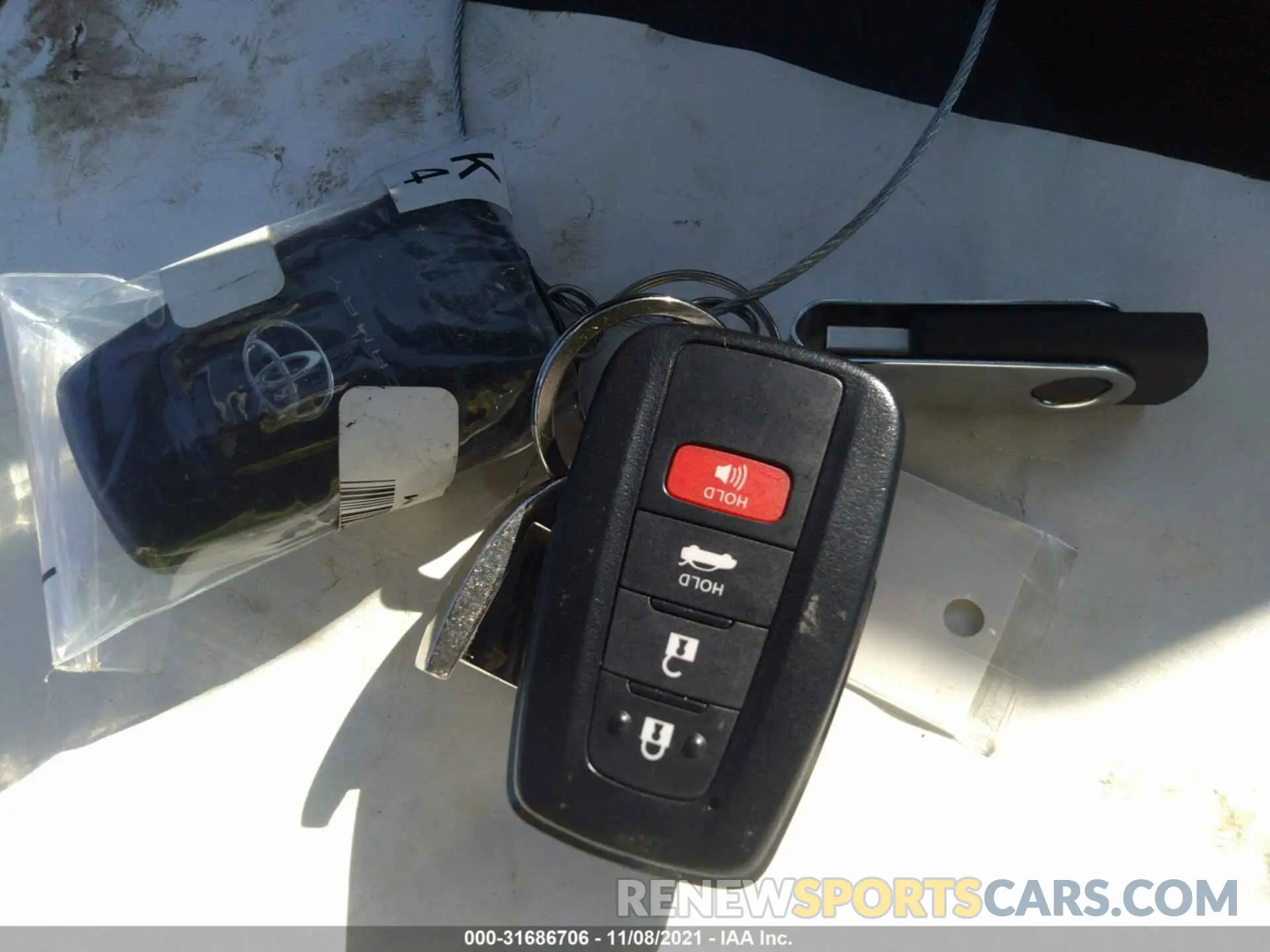 11 fotografías del automóvil dañado 4T1T11AKXMU591626 TOYOTA CAMRY 2021