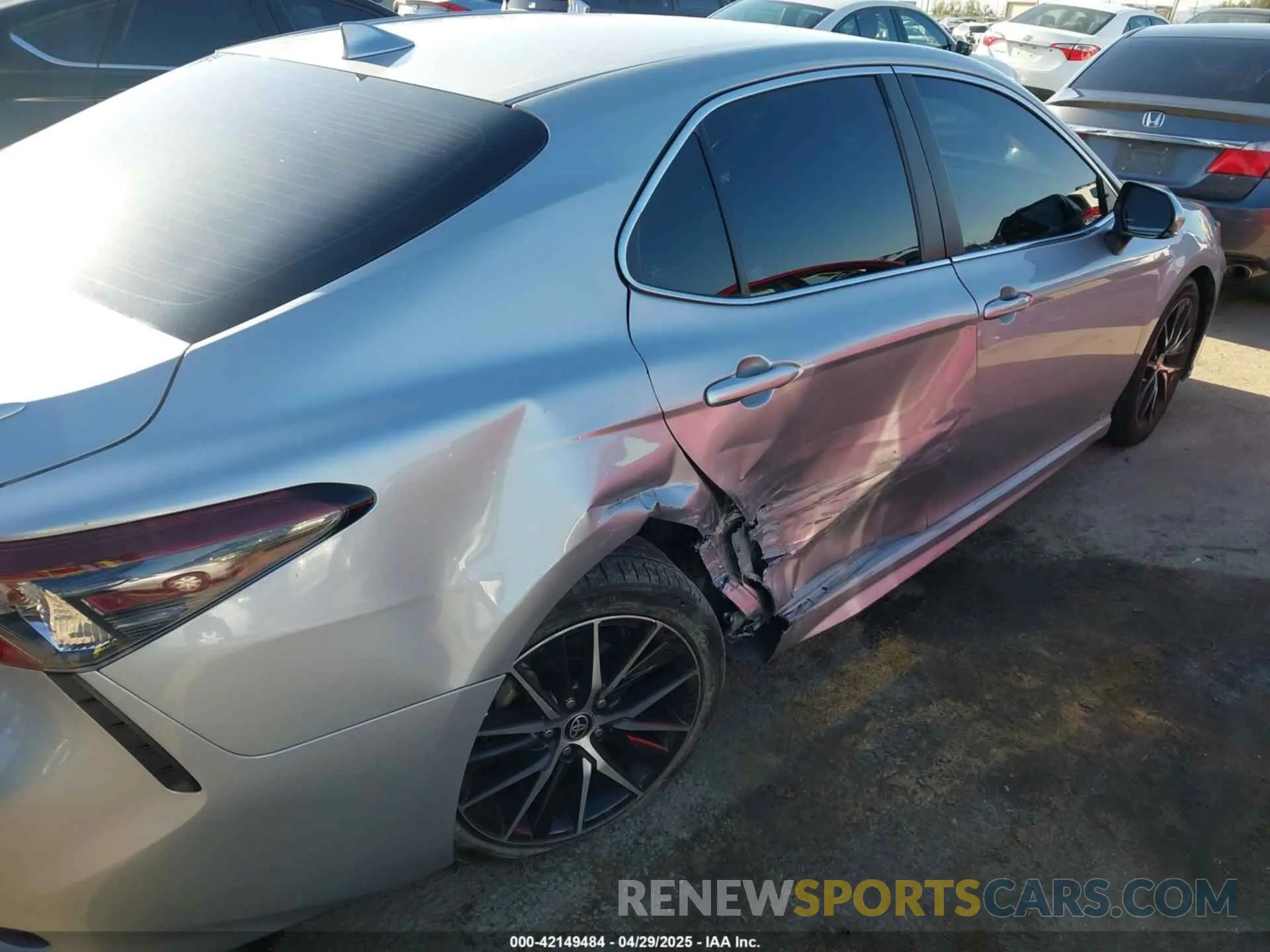 6 fotografías del automóvil dañado 4T1T11BK1MU041620 TOYOTA CAMRY 2021