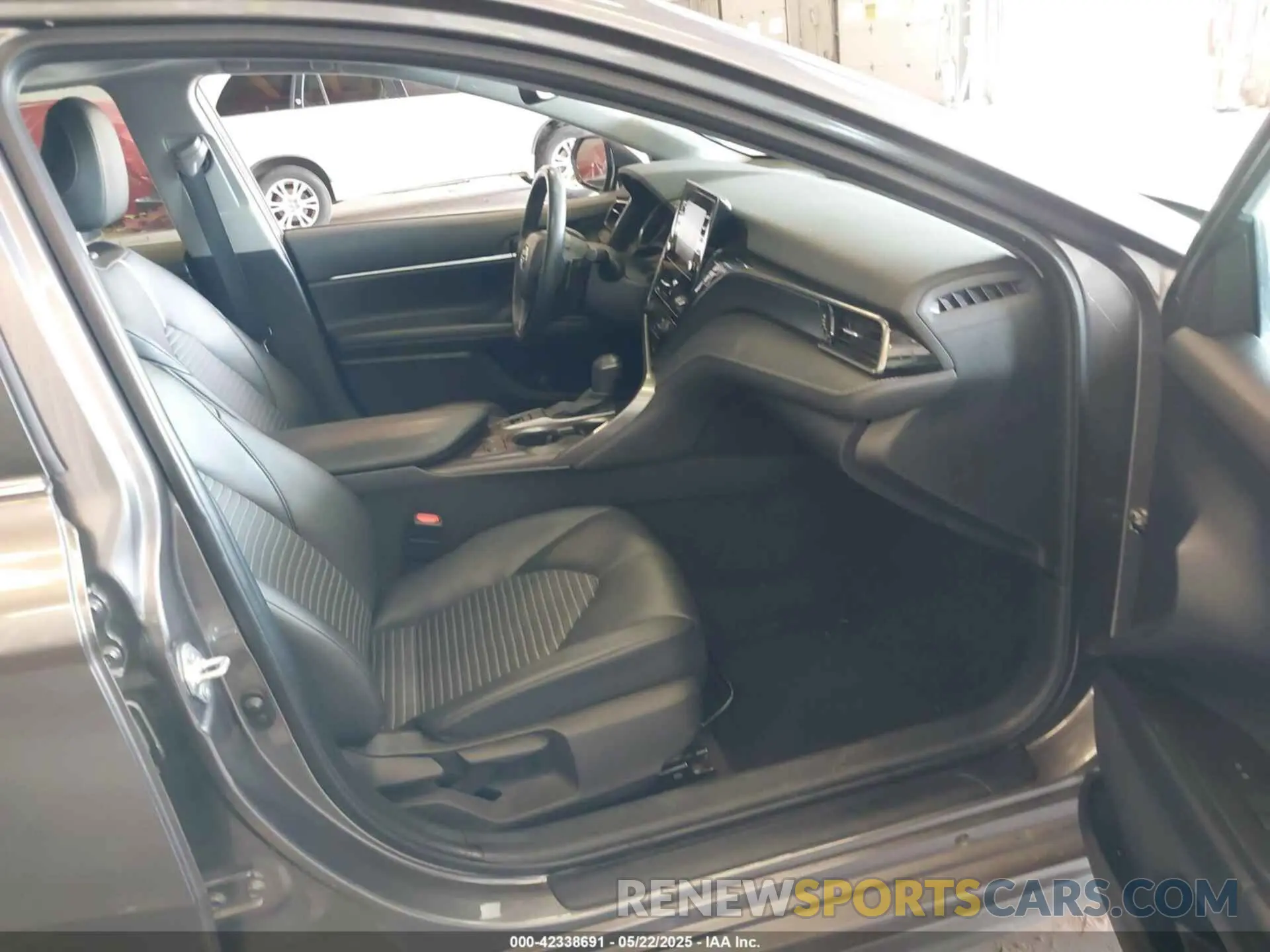 5 fotografías del automóvil dañado 4T1T11BK7MU044439 TOYOTA CAMRY 2021