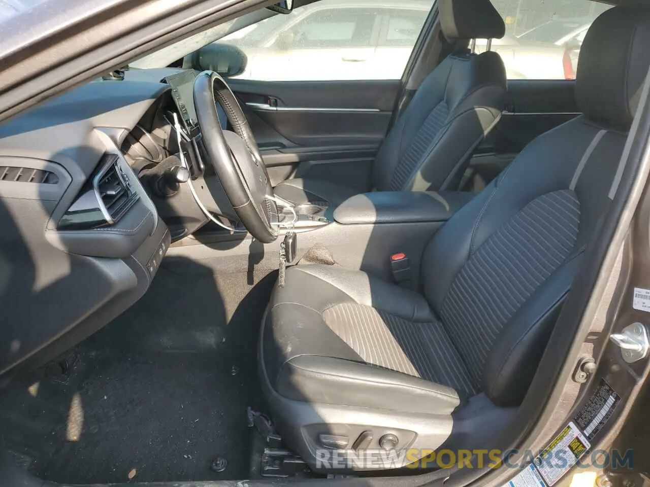 7 fotografías del automóvil dañado 4T1T11BK9MU027836 TOYOTA CAMRY 2021