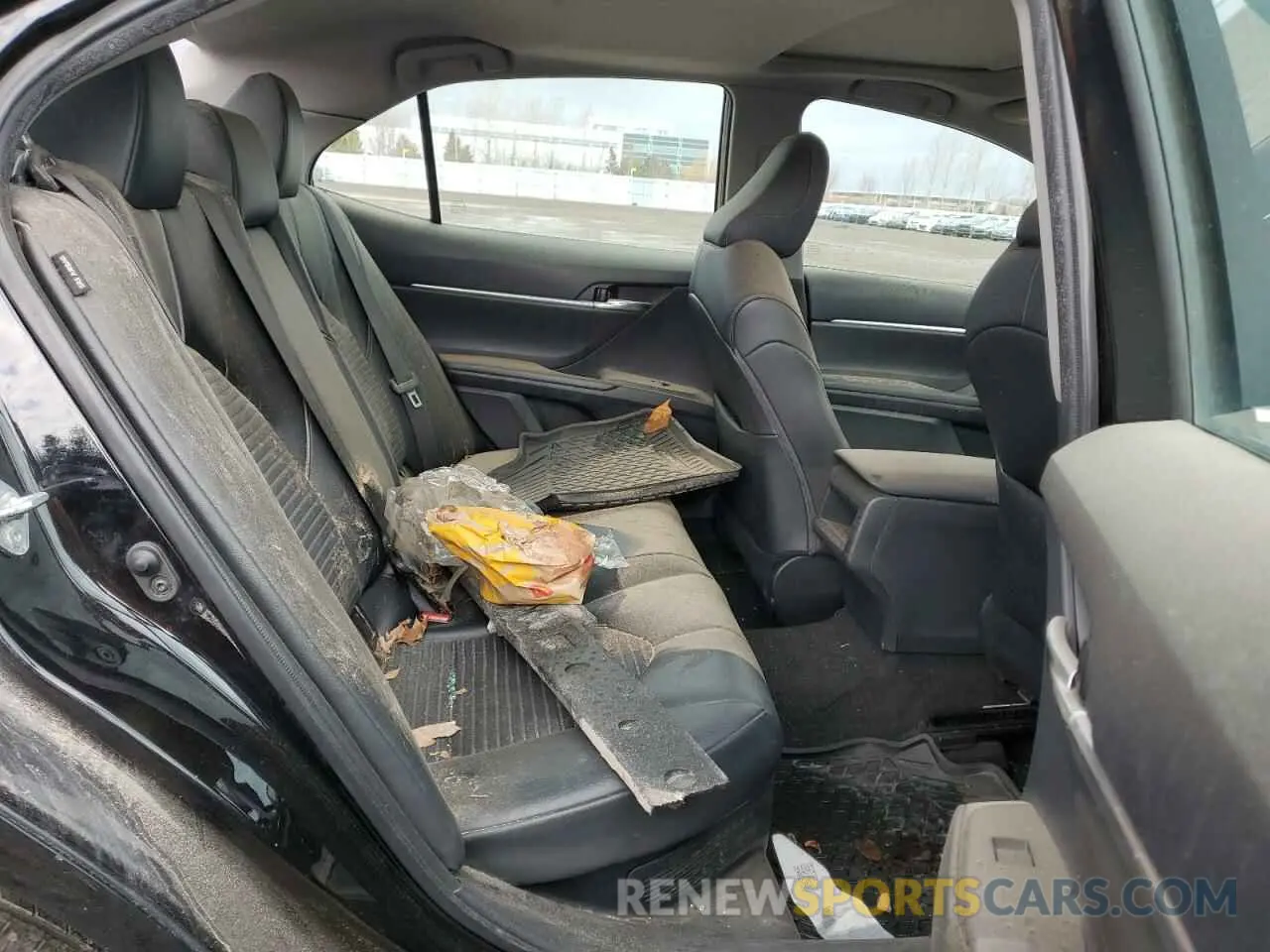 10 fotografías del automóvil dañado 4T1B21HK5NU016723 TOYOTA CAMRY 2022
