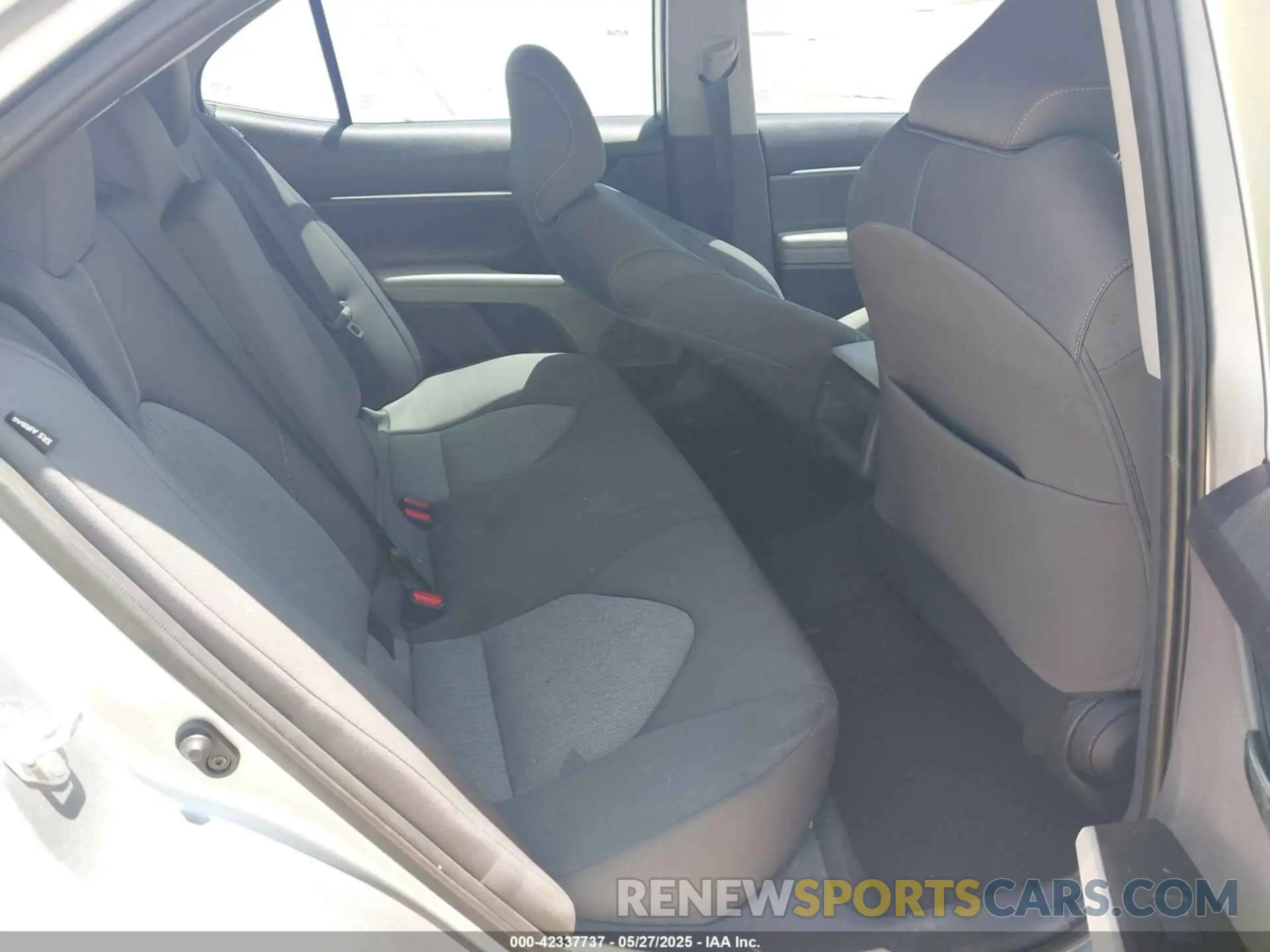 8 fotografías del automóvil dañado 4T1C11AK0NU627812 TOYOTA CAMRY 2022