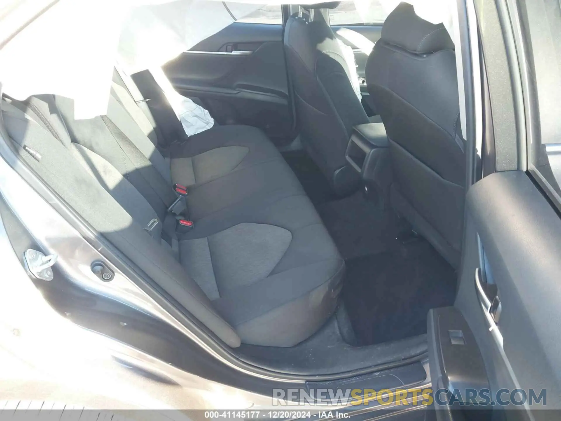 8 fotografías del automóvil dañado 4T1C11AK0NU628572 TOYOTA CAMRY 2022