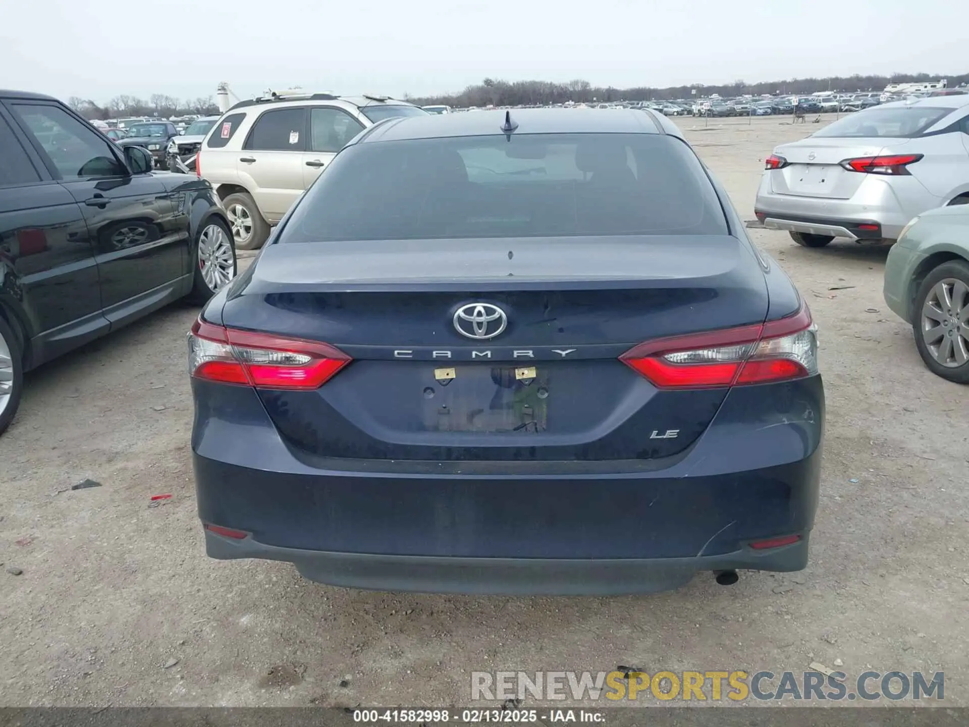 17 fotografías del automóvil dañado 4T1C11AK0NU674547 TOYOTA CAMRY 2022