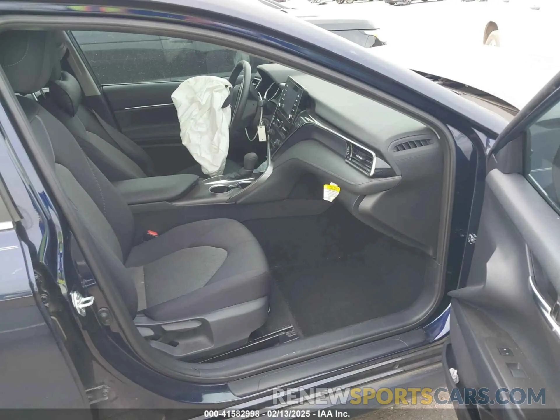 5 fotografías del automóvil dañado 4T1C11AK0NU674547 TOYOTA CAMRY 2022