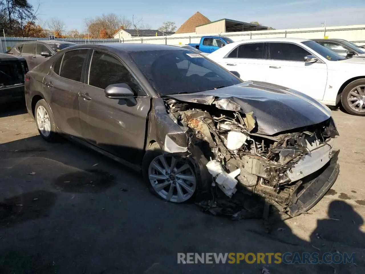 4 fotografías del automóvil dañado 4T1C11AK0NU680929 TOYOTA CAMRY 2022