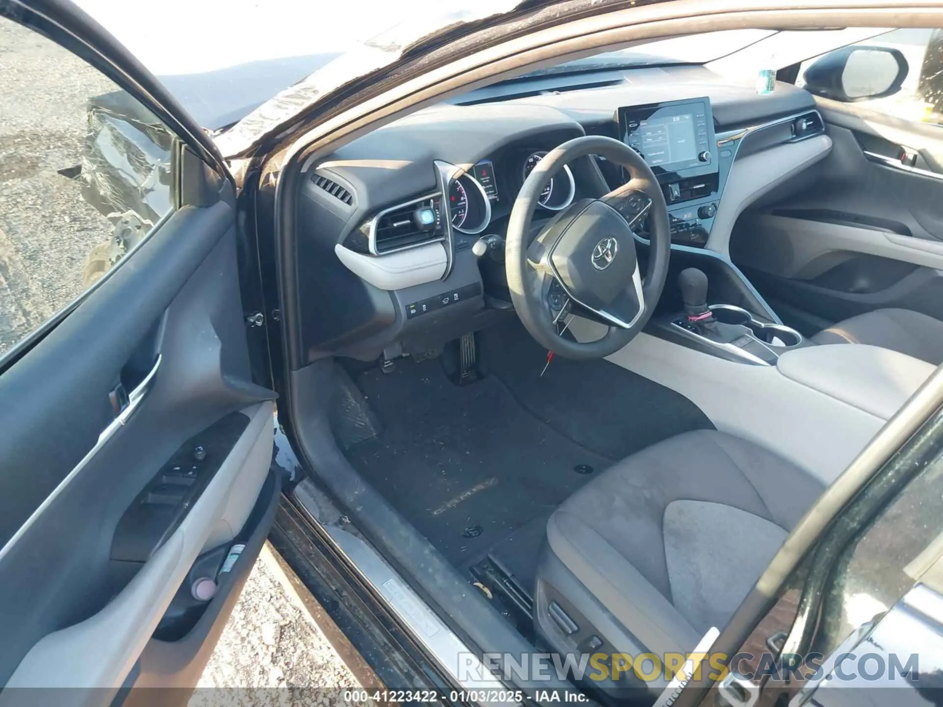 19 fotografías del automóvil dañado 4T1C11AK0NU692739 TOYOTA CAMRY 2022