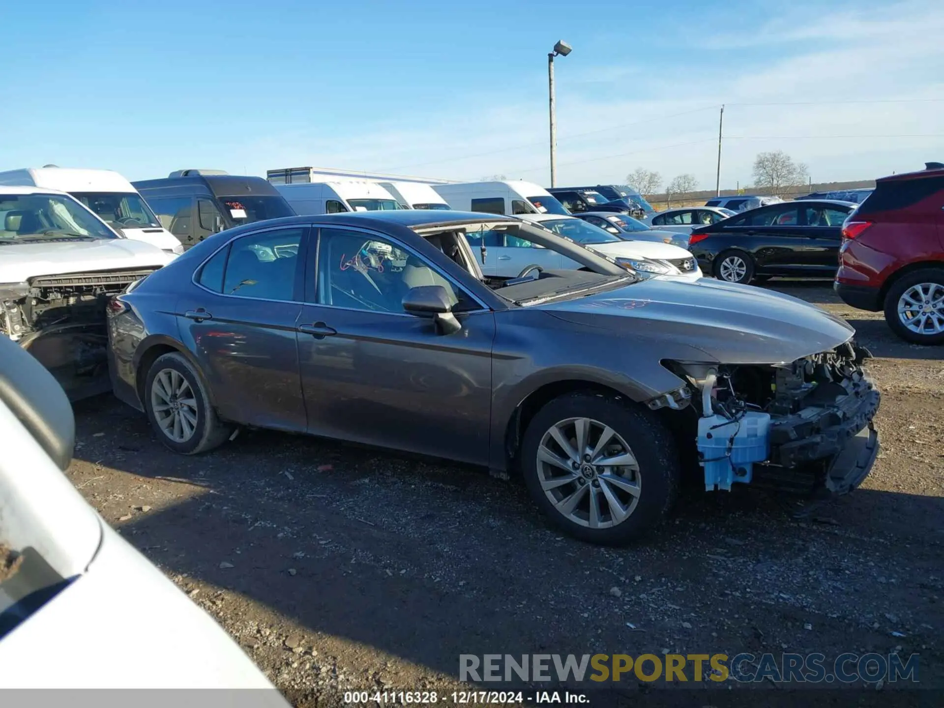 13 fotografías del automóvil dañado 4T1C11AK0NU712200 TOYOTA CAMRY 2022