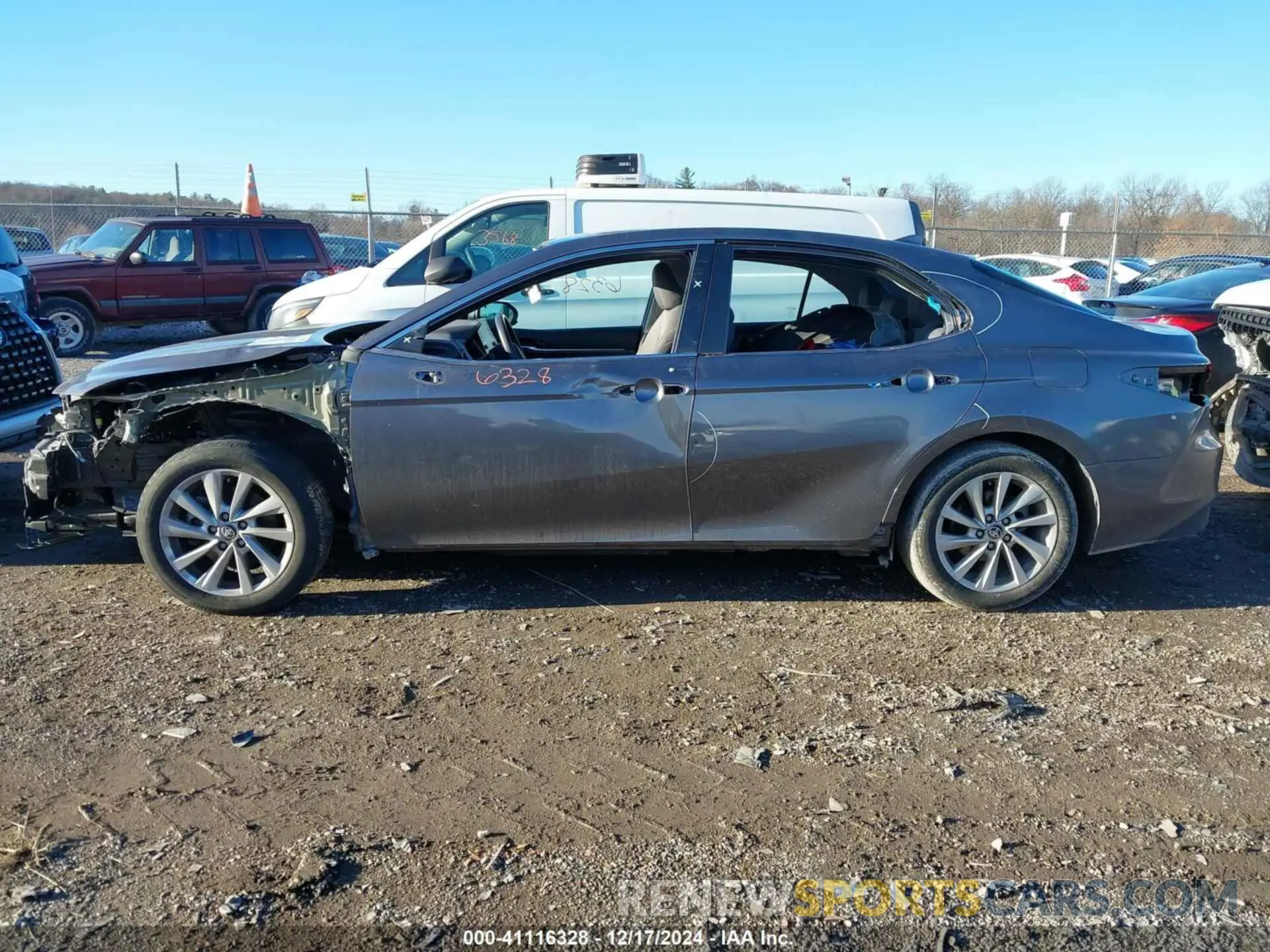 14 fotografías del automóvil dañado 4T1C11AK0NU712200 TOYOTA CAMRY 2022