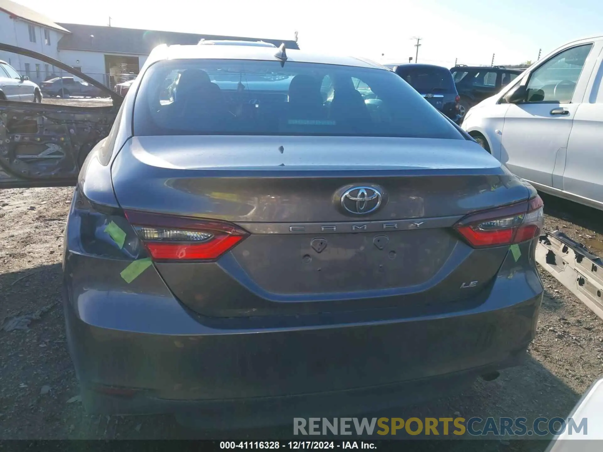16 fotografías del automóvil dañado 4T1C11AK0NU712200 TOYOTA CAMRY 2022
