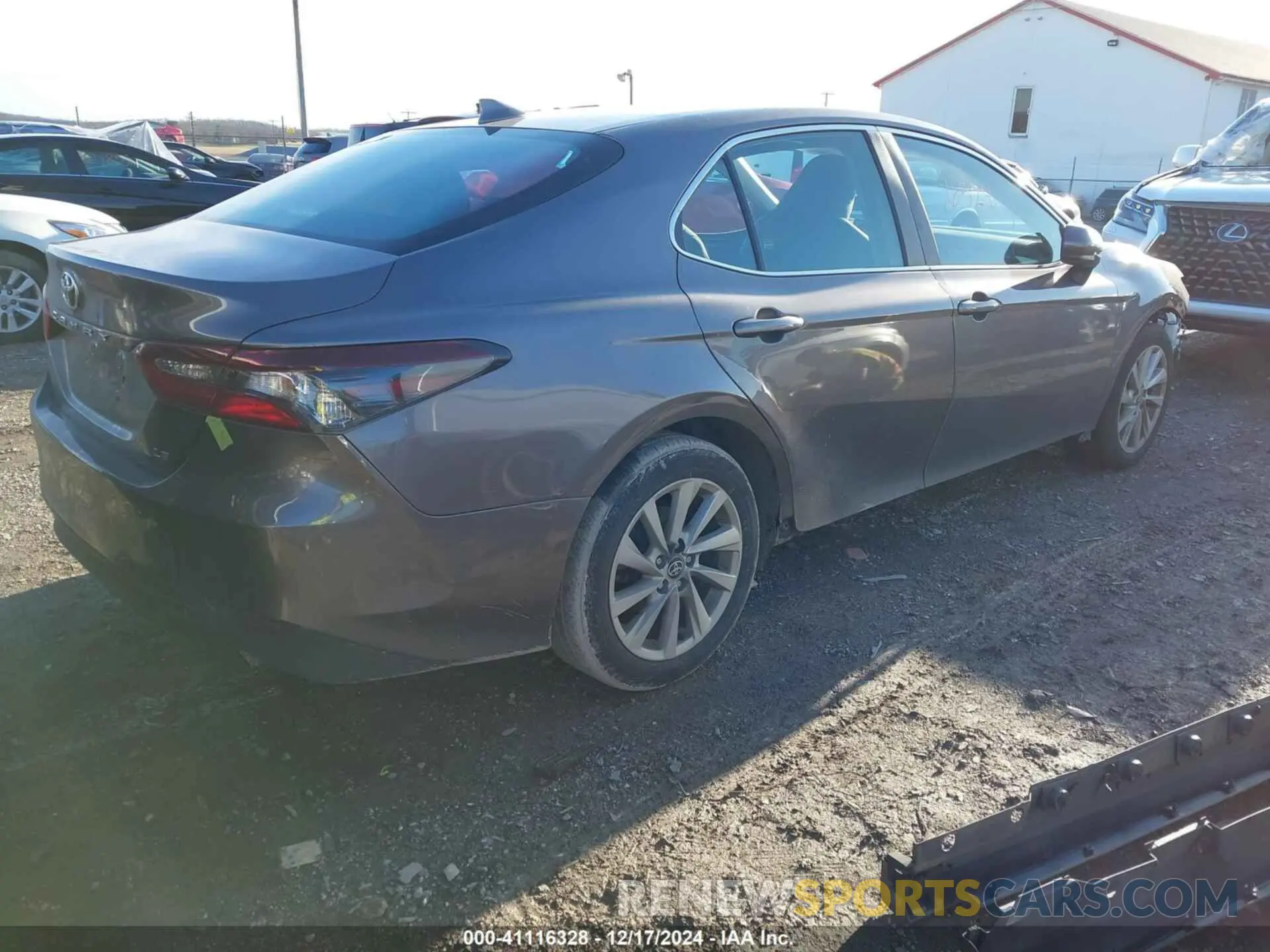 4 fotografías del automóvil dañado 4T1C11AK0NU712200 TOYOTA CAMRY 2022