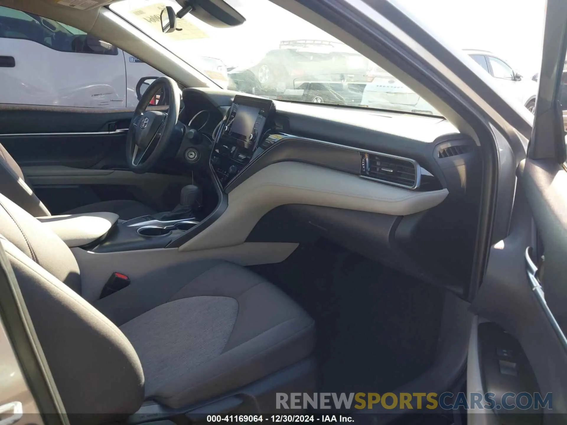 5 fotografías del automóvil dañado 4T1C11AK1NU641220 TOYOTA CAMRY 2022