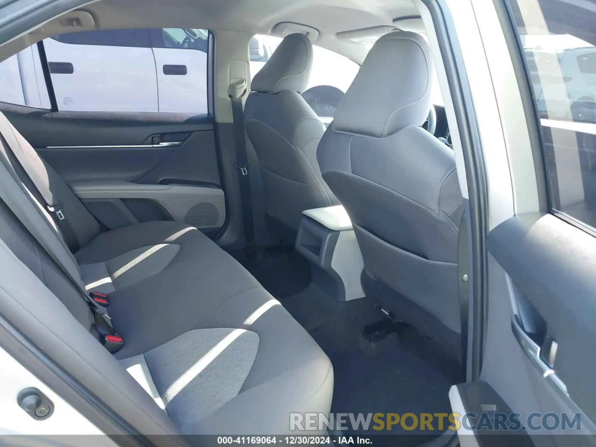 8 fotografías del automóvil dañado 4T1C11AK1NU641220 TOYOTA CAMRY 2022