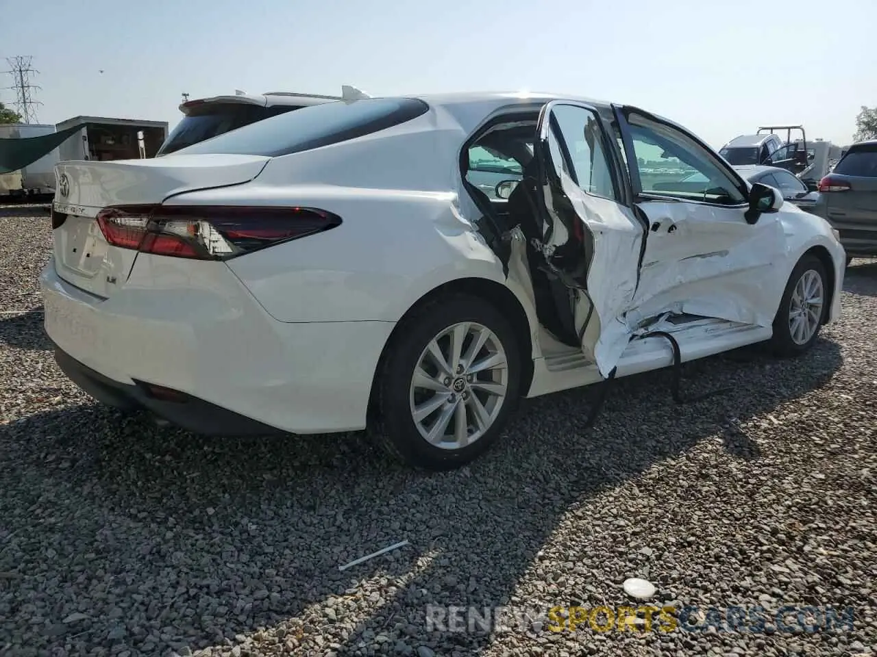 3 fotografías del automóvil dañado 4T1C11AK1NU652671 TOYOTA CAMRY 2022