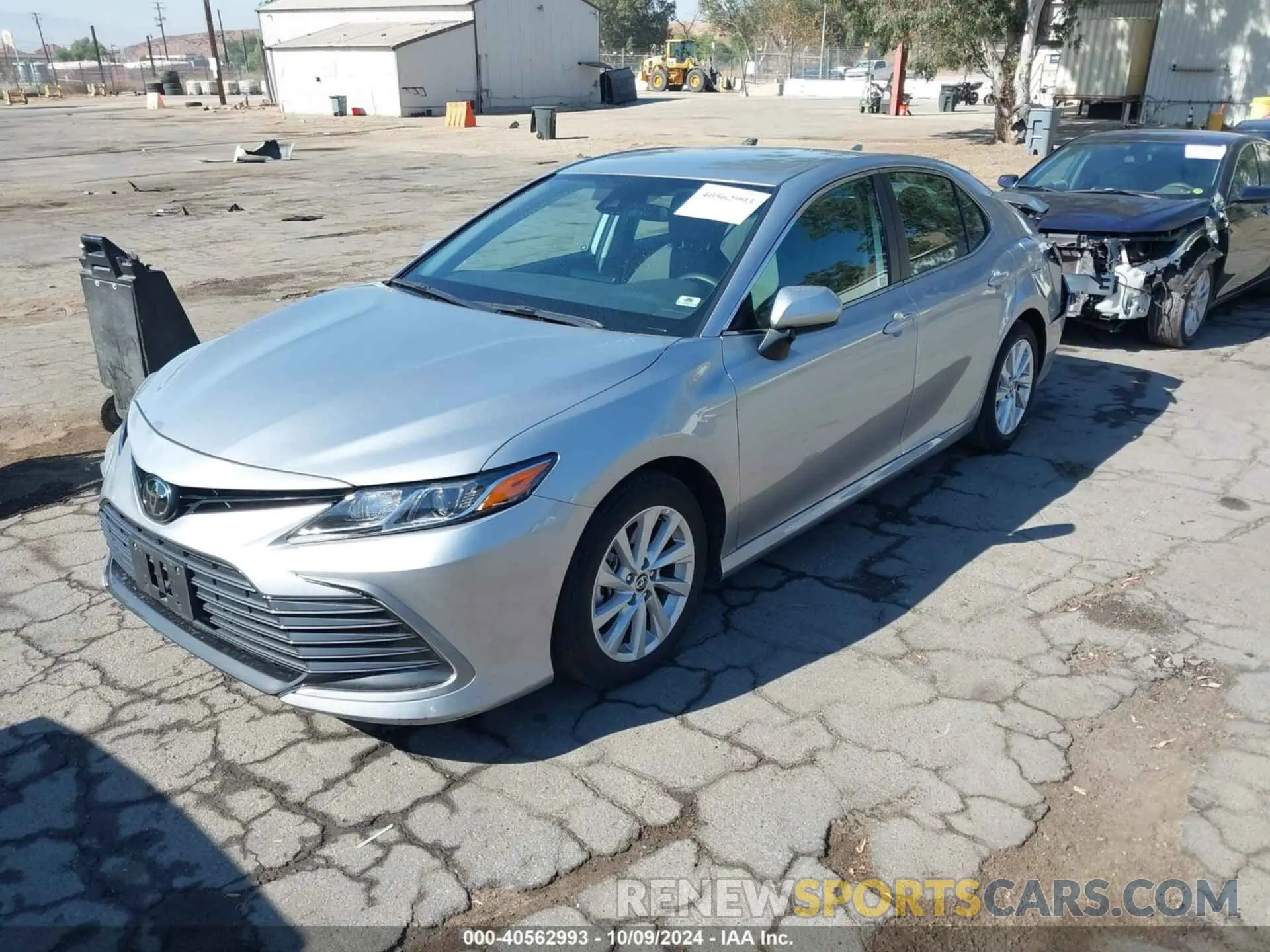 2 fotografías del automóvil dañado 4T1C11AK1NU708012 TOYOTA CAMRY 2022
