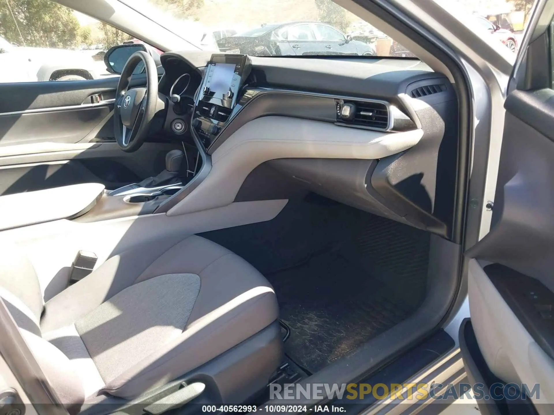 5 fotografías del automóvil dañado 4T1C11AK1NU708012 TOYOTA CAMRY 2022