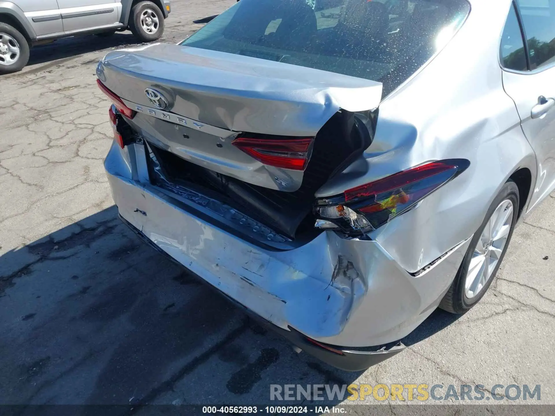 6 fotografías del automóvil dañado 4T1C11AK1NU708012 TOYOTA CAMRY 2022