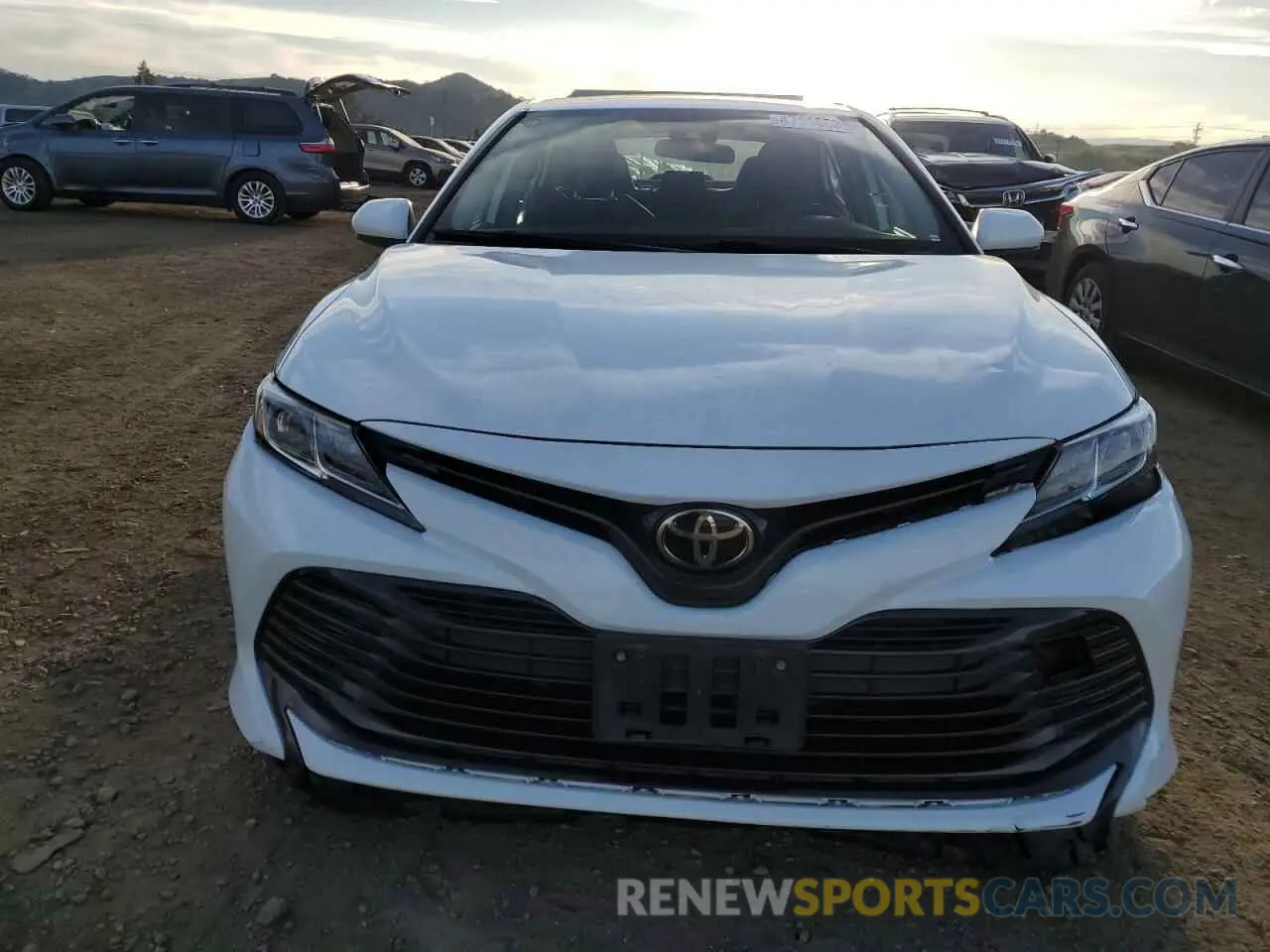 5 fotografías del automóvil dañado 4T1C11AK2NU499699 TOYOTA CAMRY 2022