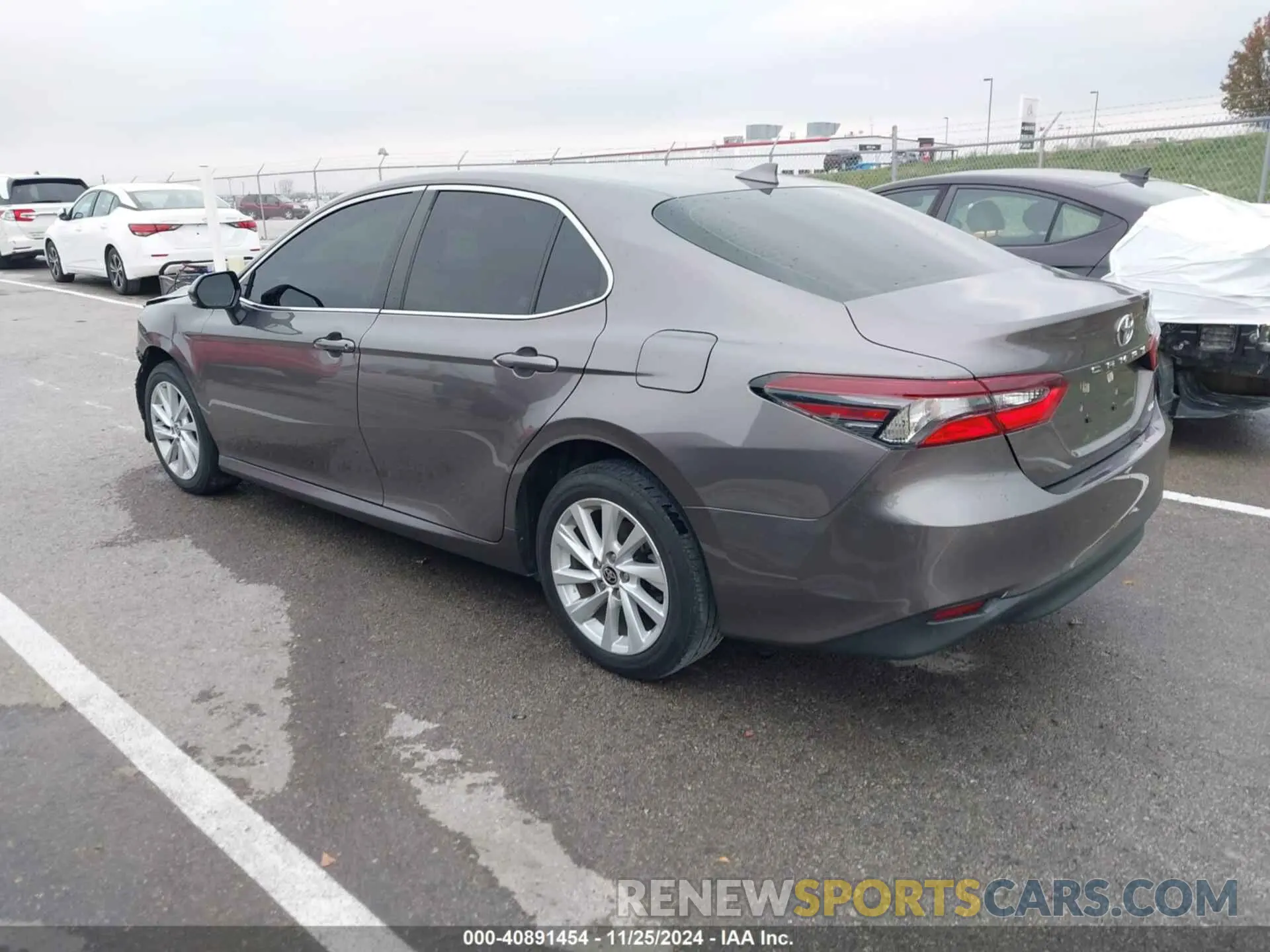 3 fotografías del automóvil dañado 4T1C11AK2NU665574 TOYOTA CAMRY 2022