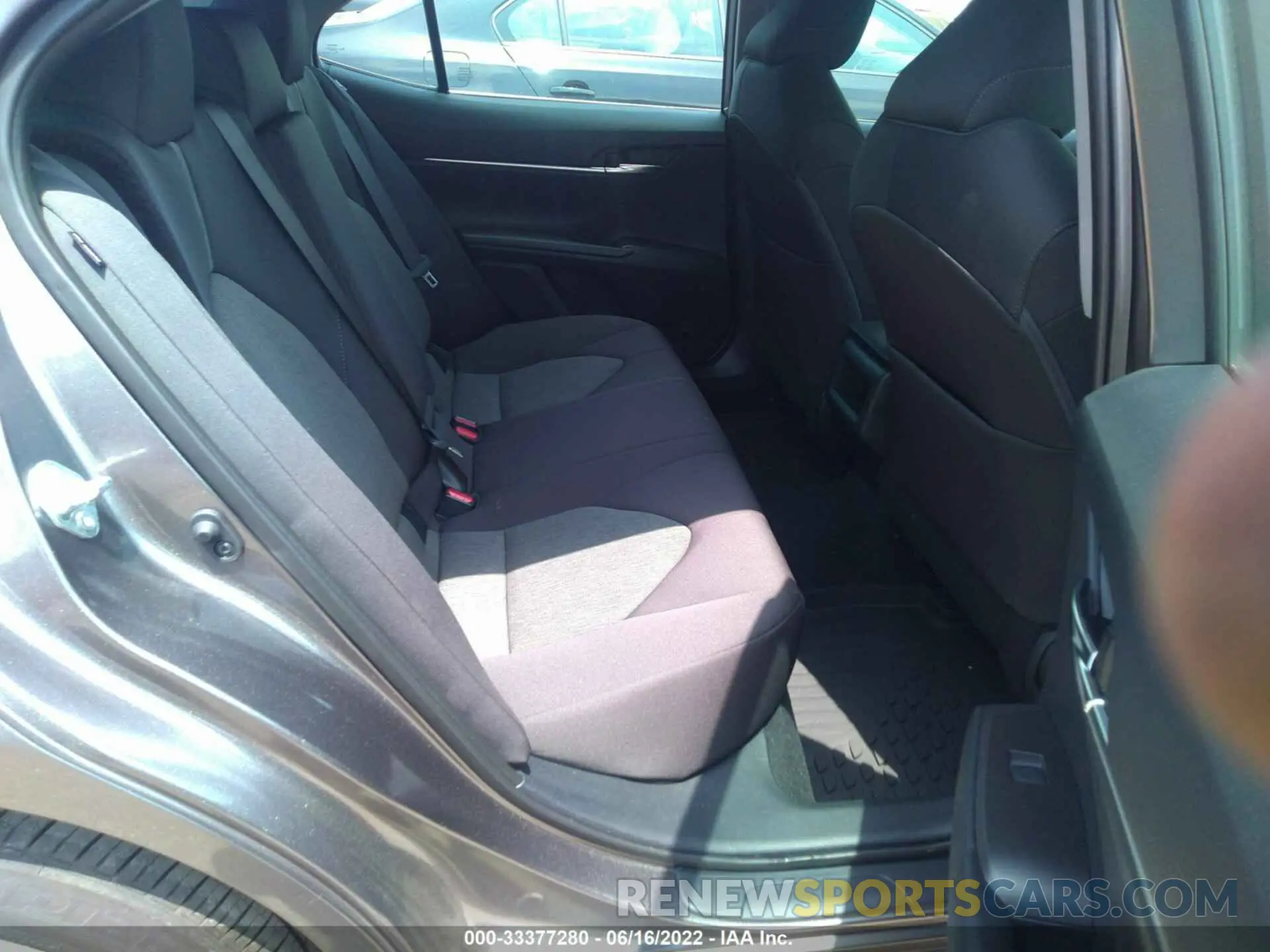8 fotografías del automóvil dañado 4T1C11AK2NU674386 TOYOTA CAMRY 2022