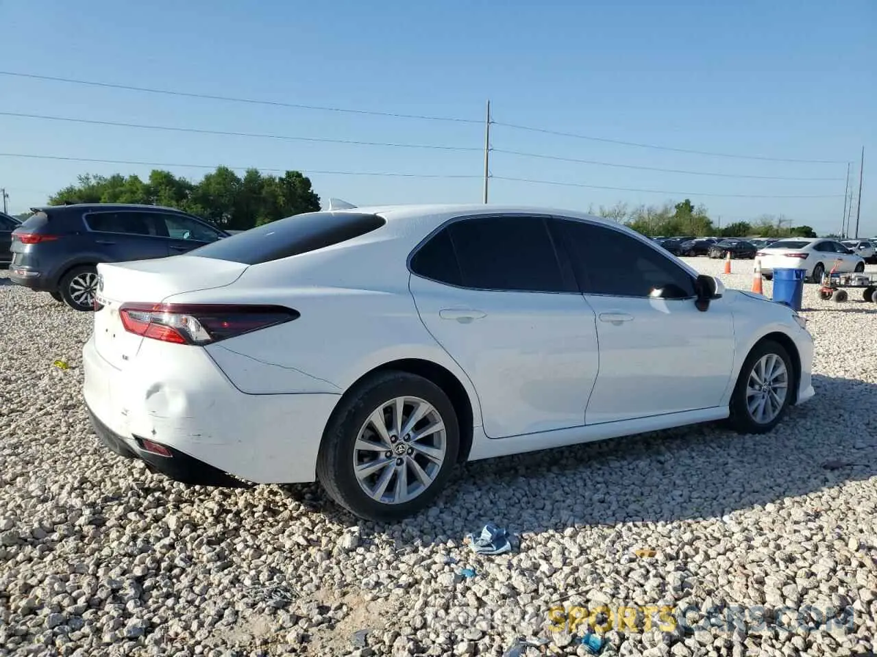 3 fotografías del automóvil dañado 4T1C11AK2NU679006 TOYOTA CAMRY 2022