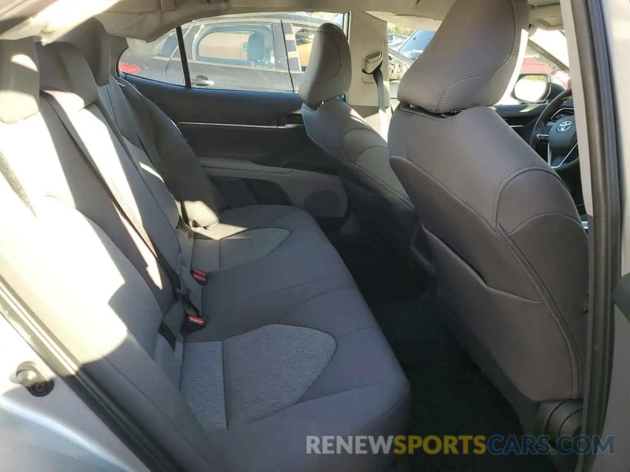 10 fotografías del automóvil dañado 4T1C11AK3NU046983 TOYOTA CAMRY 2022