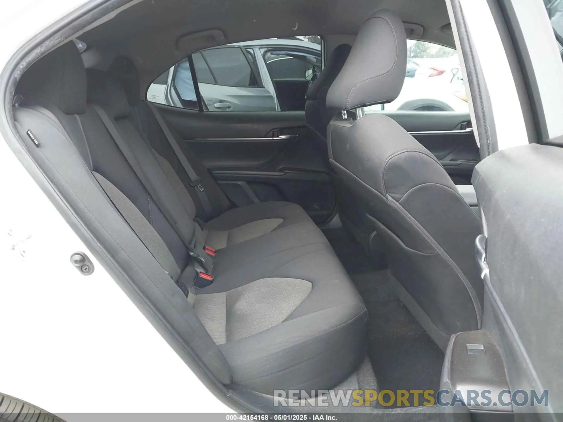 8 fotografías del automóvil dañado 4T1C11AK3NU625990 TOYOTA CAMRY 2022