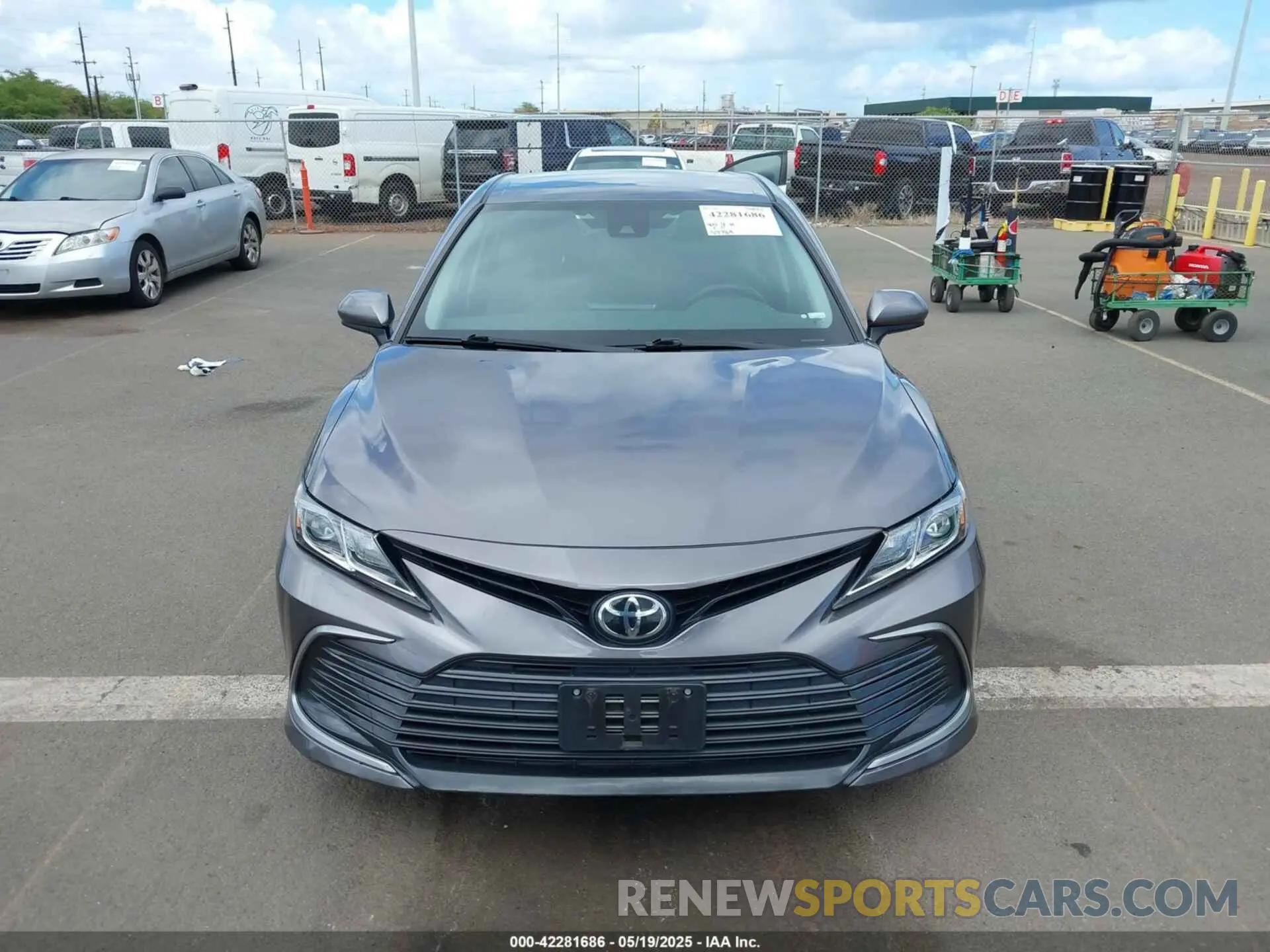 12 fotografías del automóvil dañado 4T1C11AK3NU643163 TOYOTA CAMRY 2022
