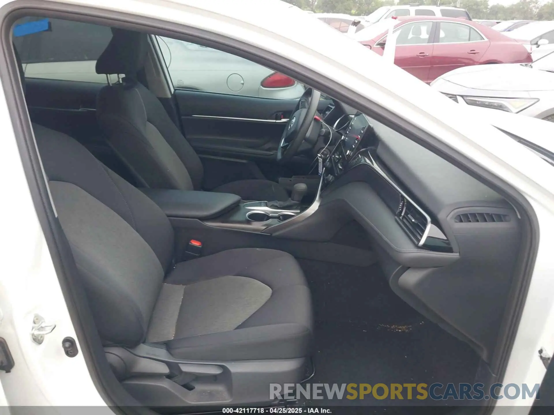 5 fotografías del automóvil dañado 4T1C11AK3NU651909 TOYOTA CAMRY 2022